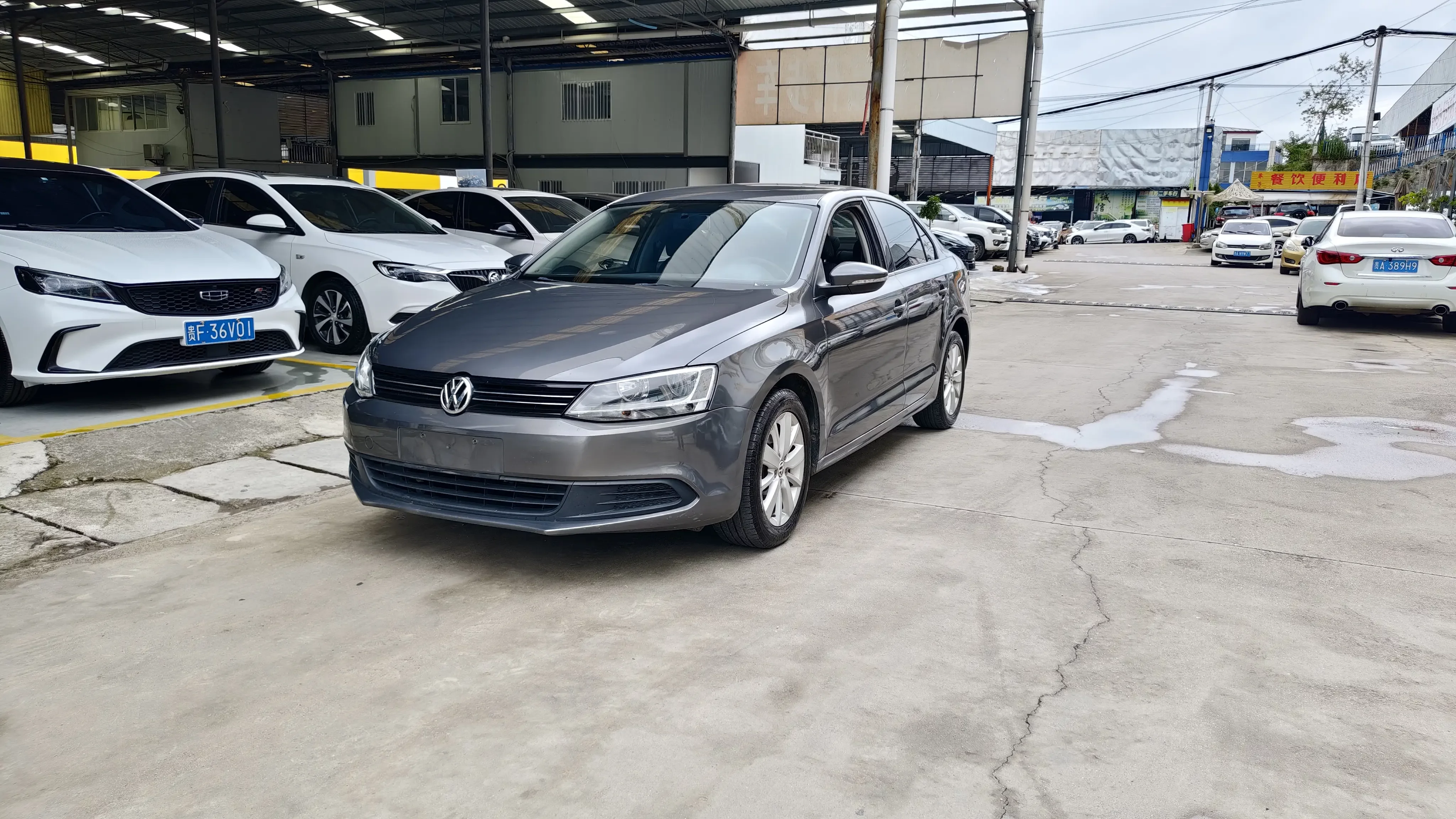 Volkswagen Sagitar