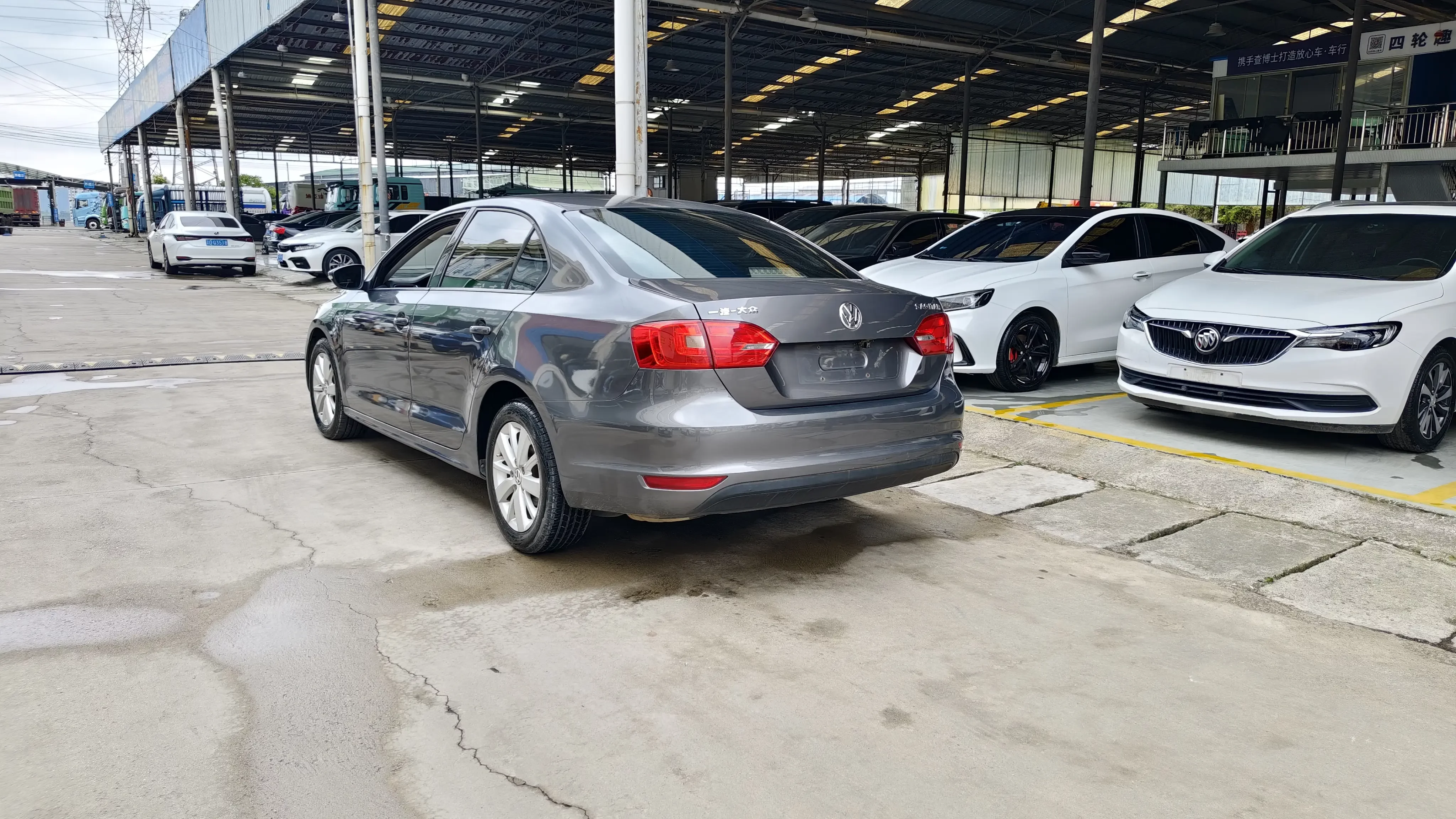 Volkswagen Sagitar