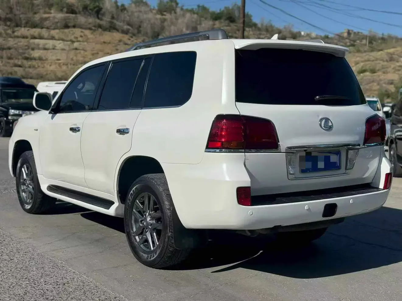 Lexus LX