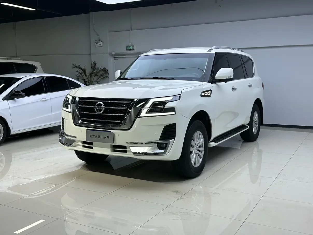 Nissan Patrol  из Китая