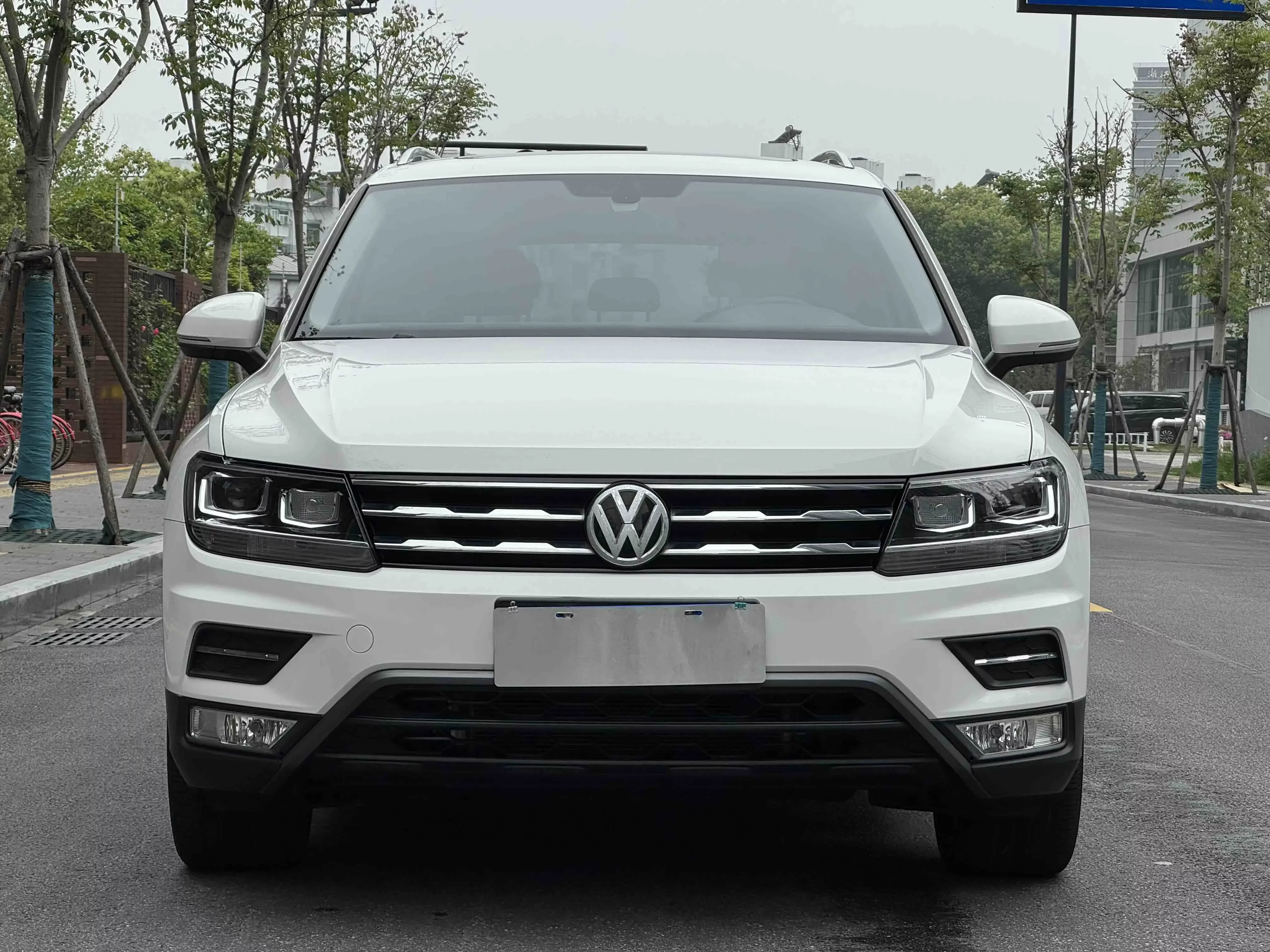 Volkswagen Tiguan L