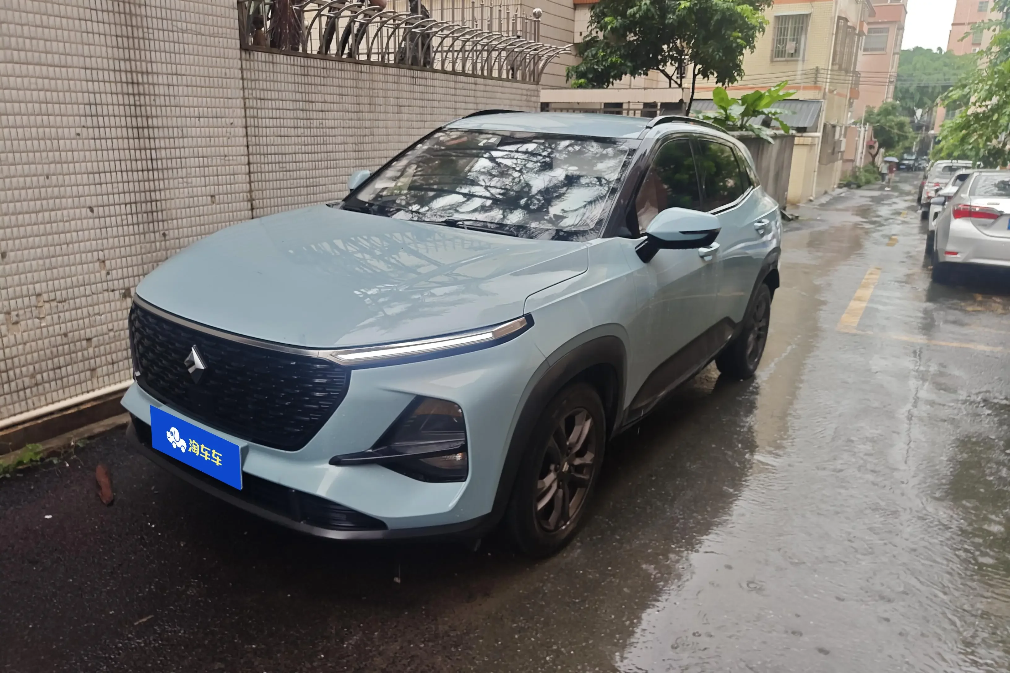 Baojun RS-3  из Китая
