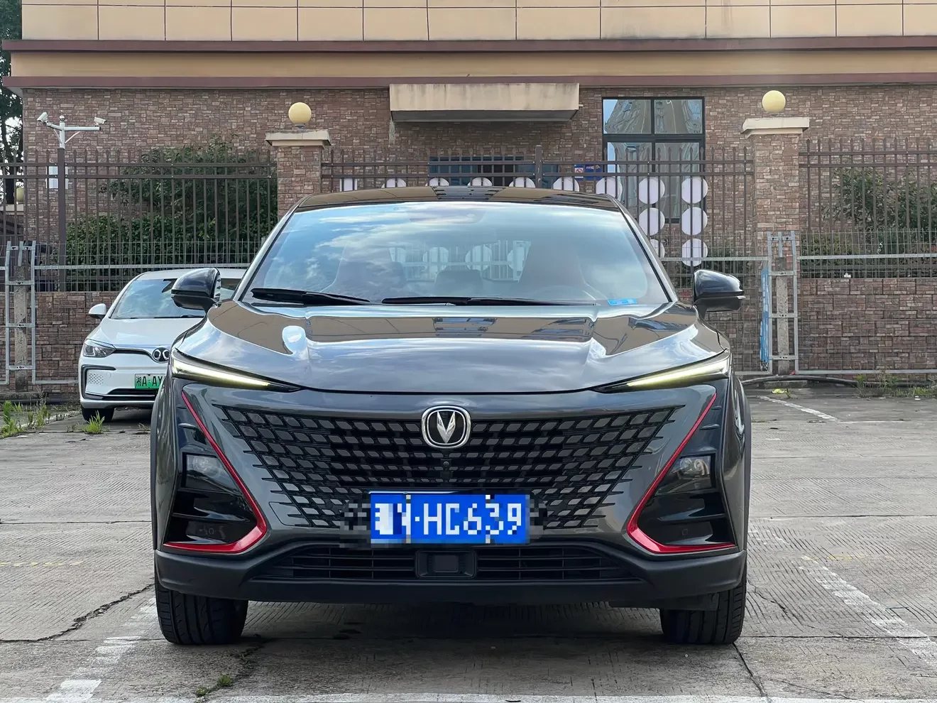Changan UNI-T  из Китая