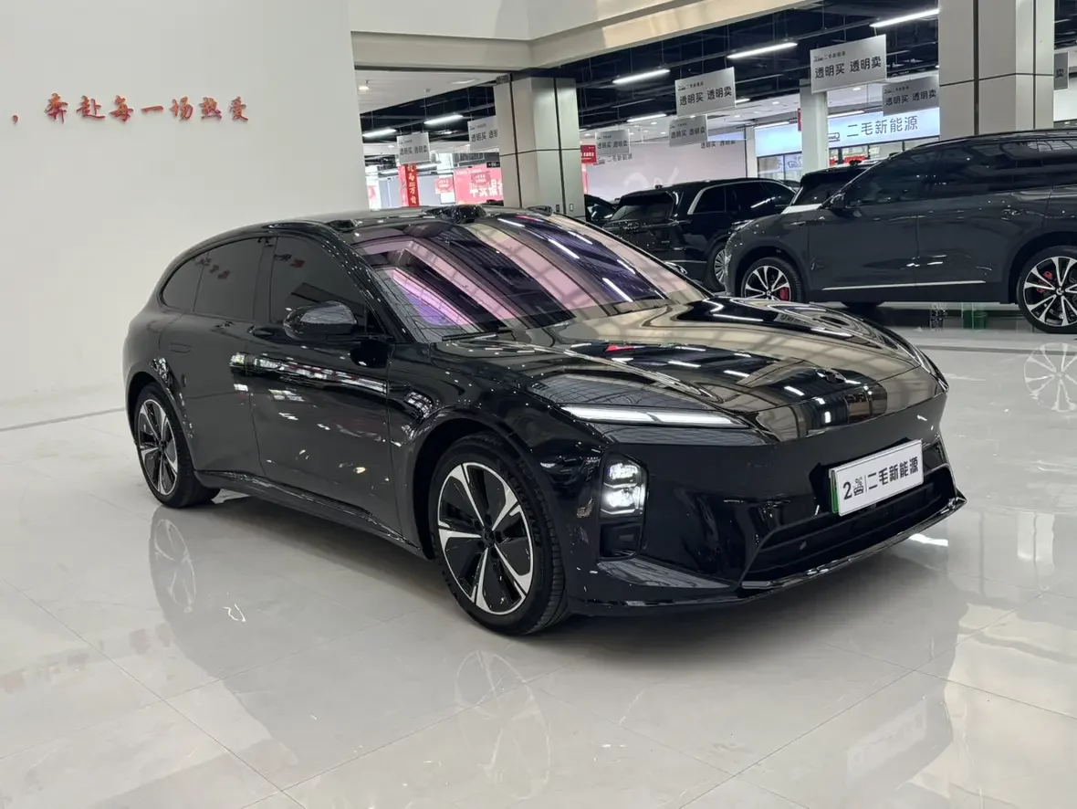 NIO ET5T
