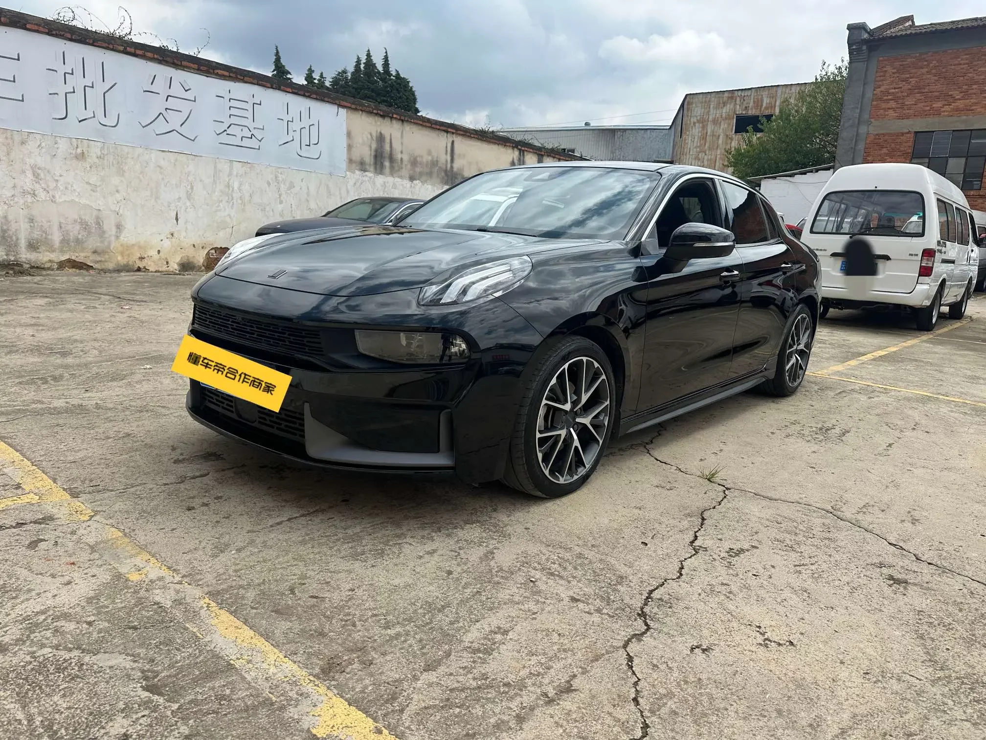 Lynk & Co 03