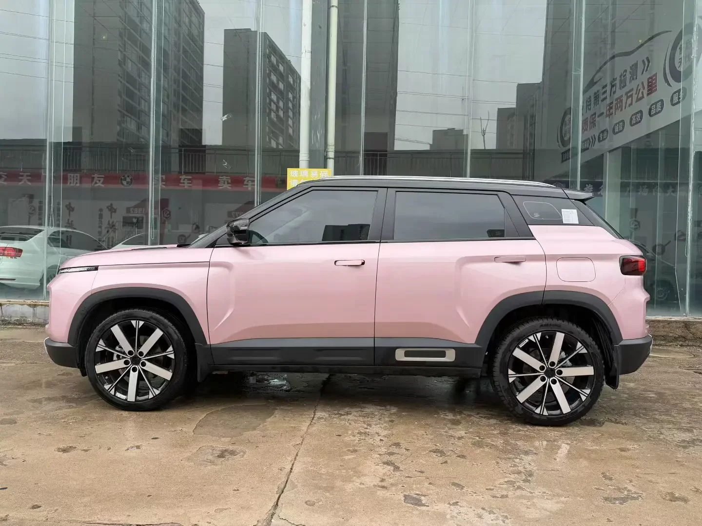 Geely ICON