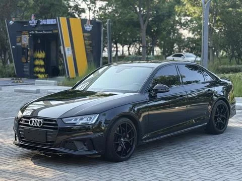 Audi S4  из Китая