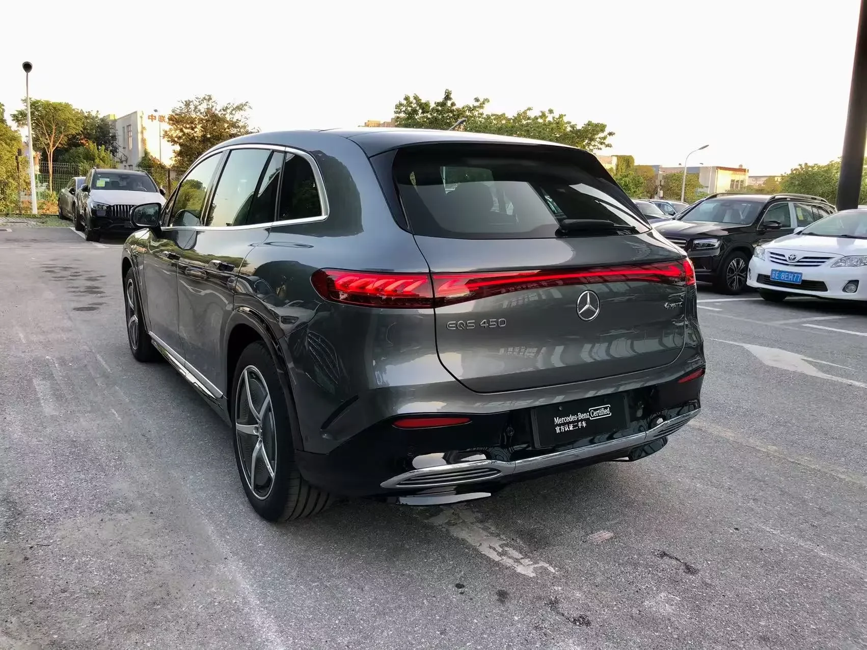 Mercedes-Benz EQS SUV