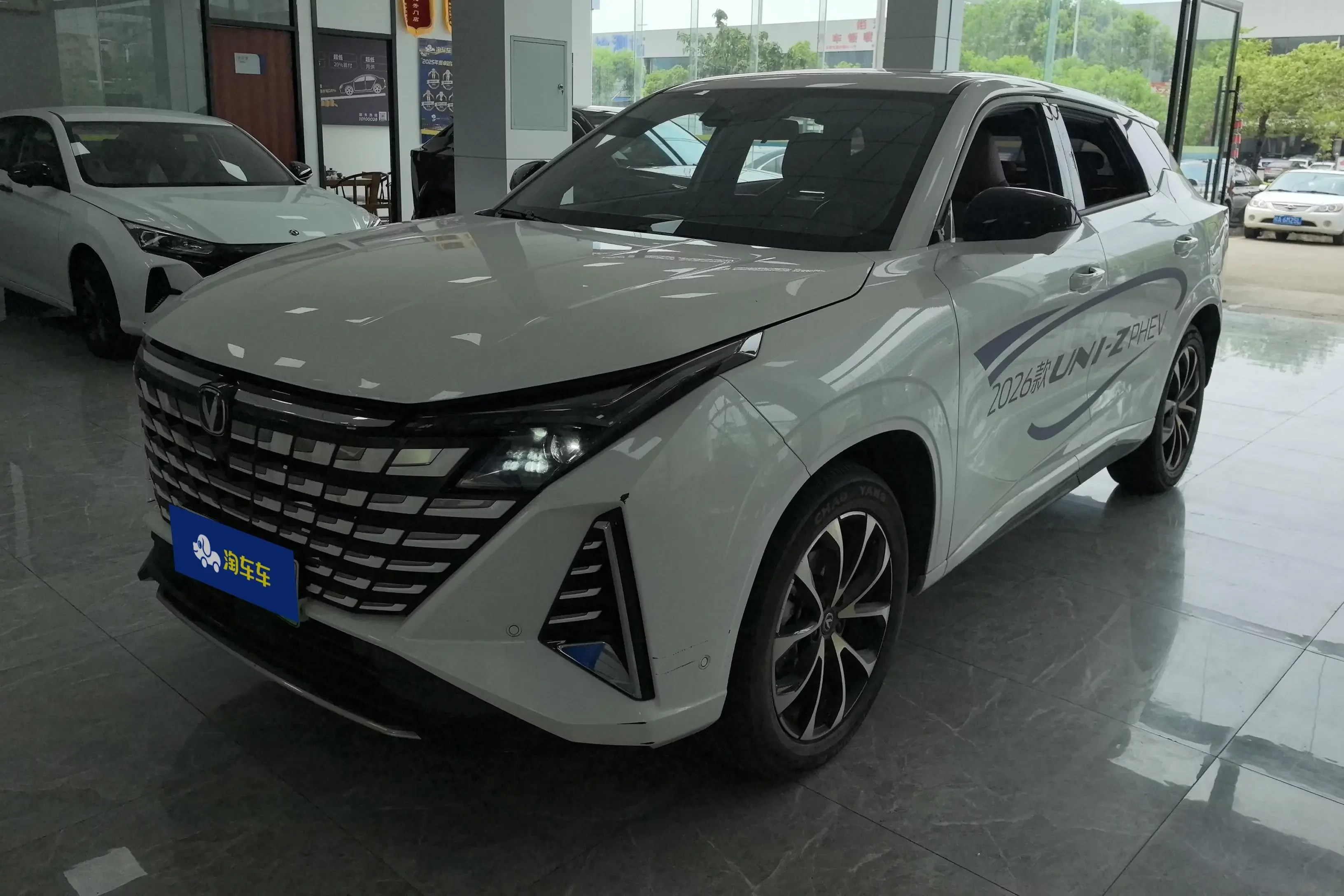 Changan UNI-Z PHEV