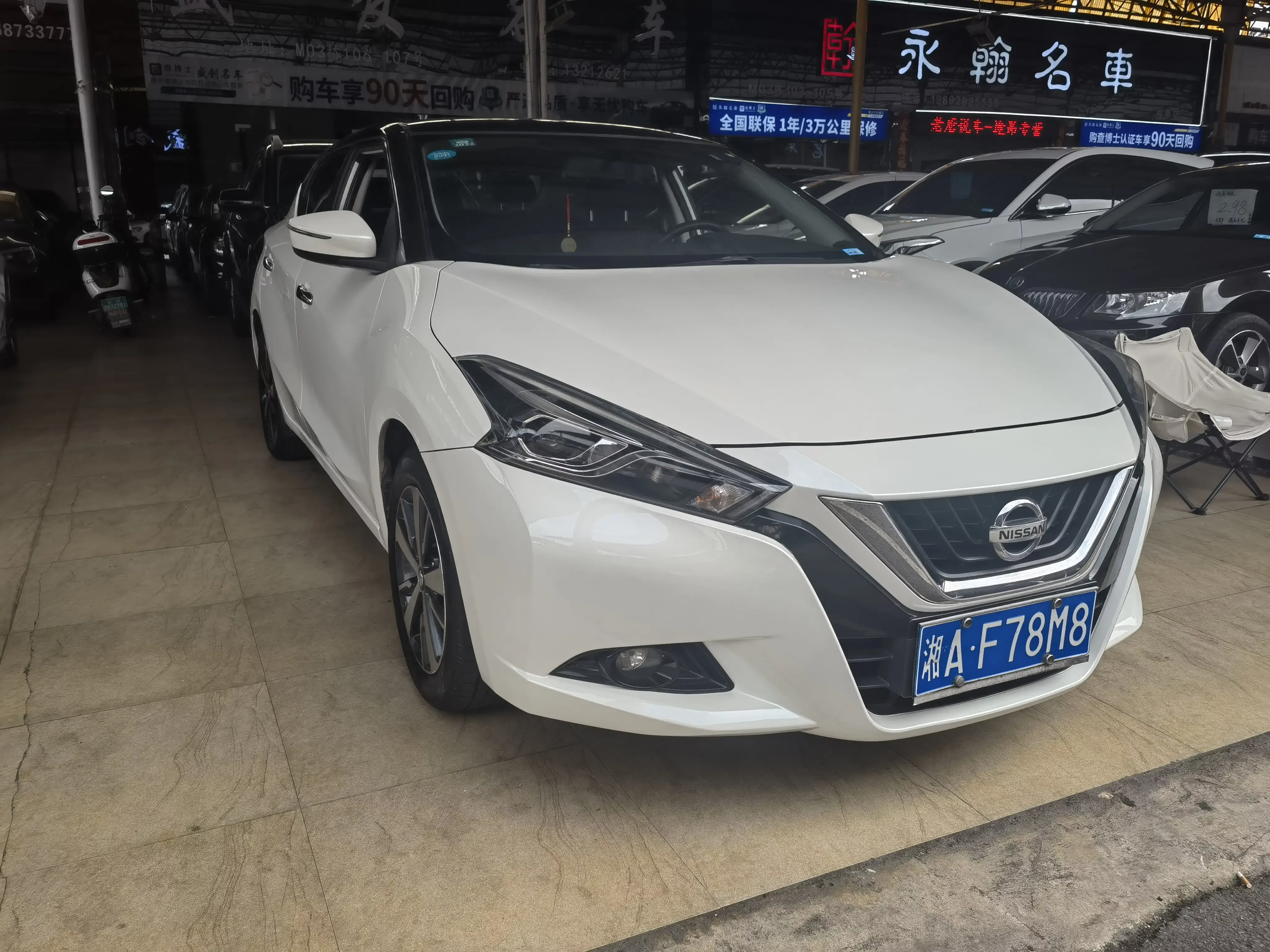 Nissan bluebird