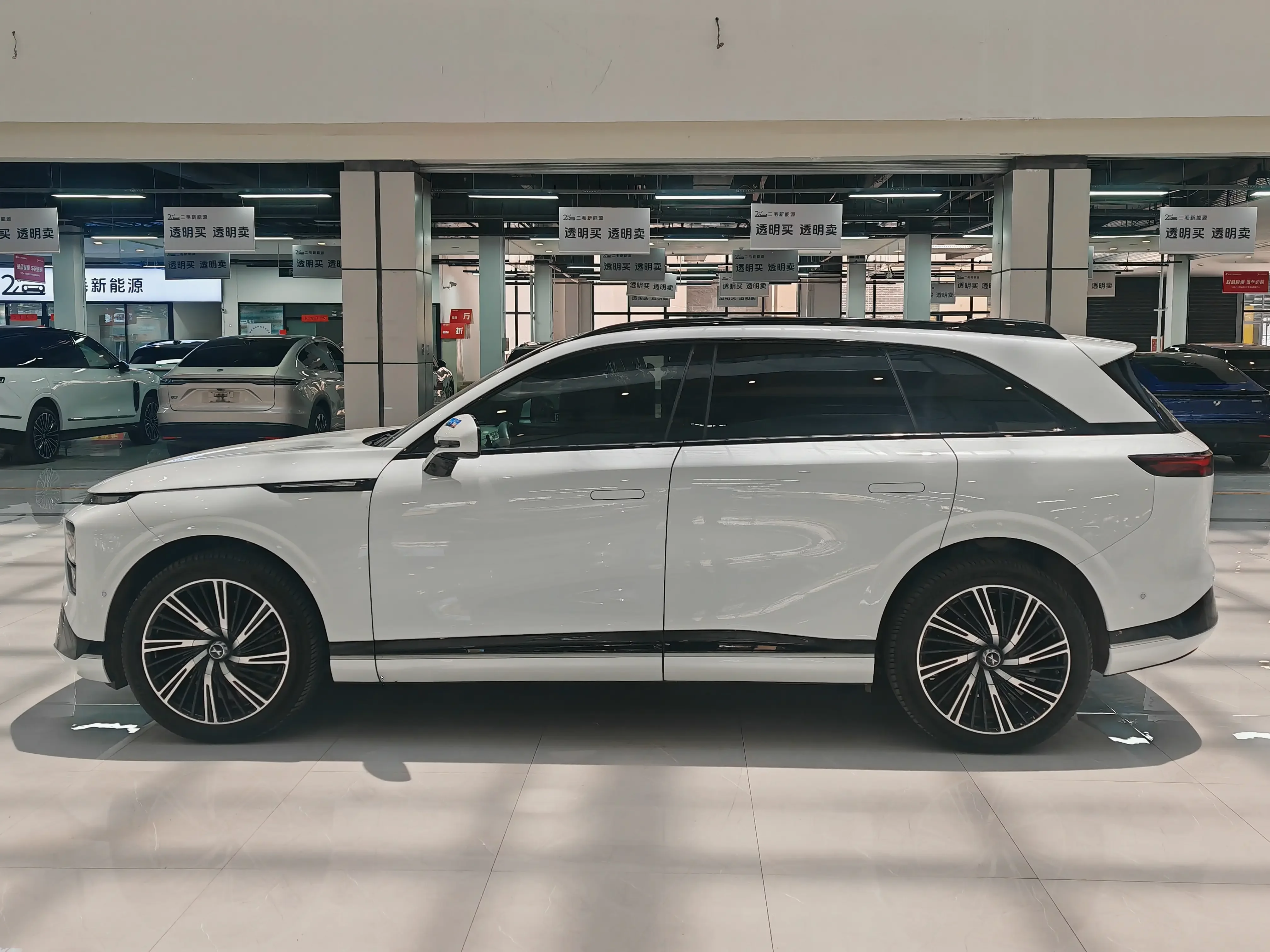 Xpeng G9