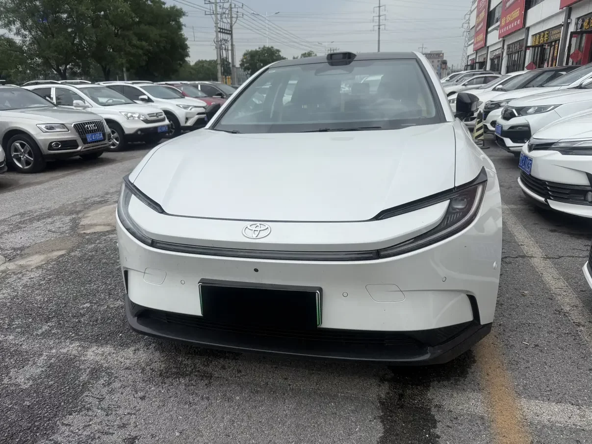 Toyota bZ5