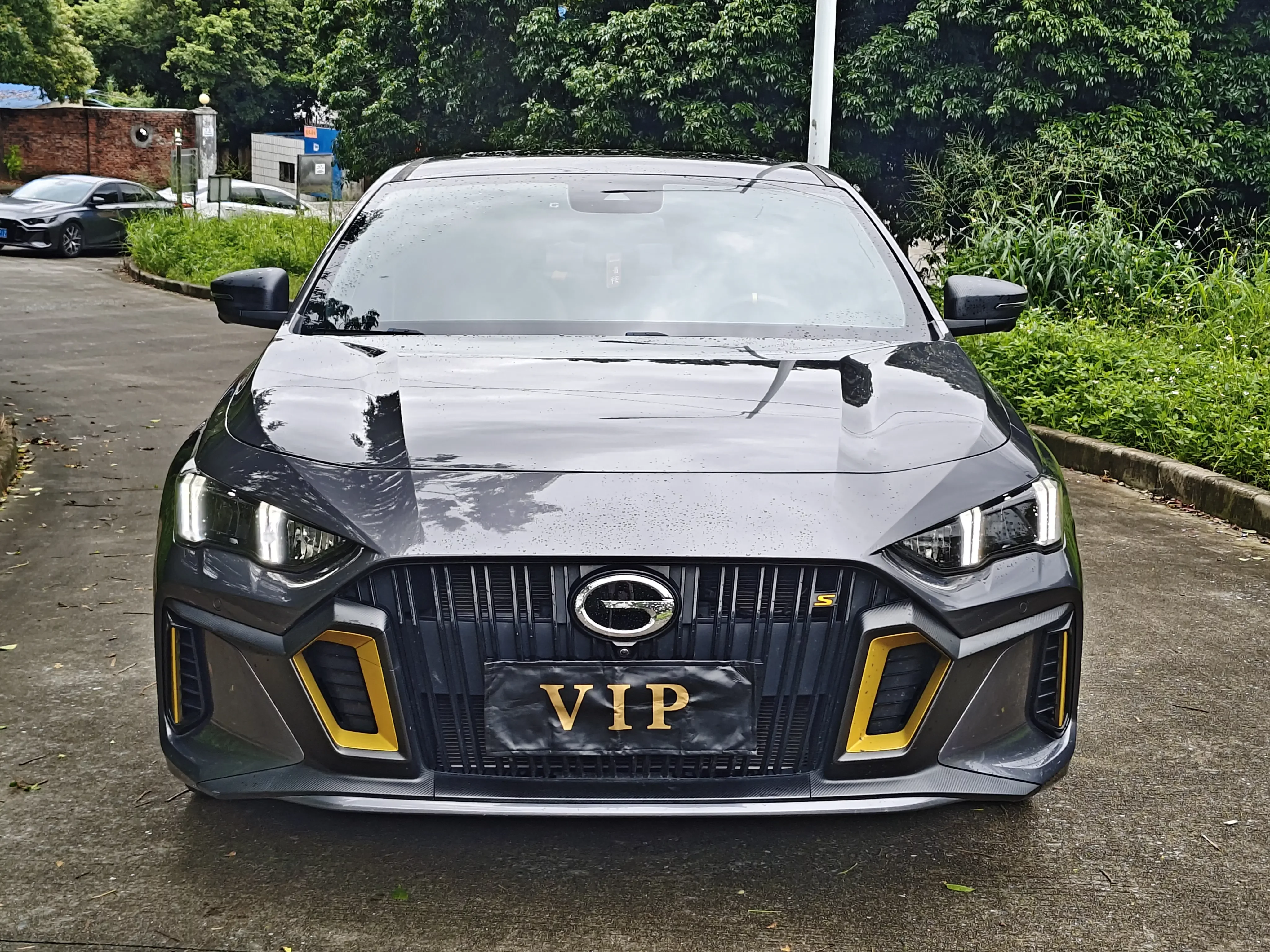GAC Trumpchi Empow  из Китая
