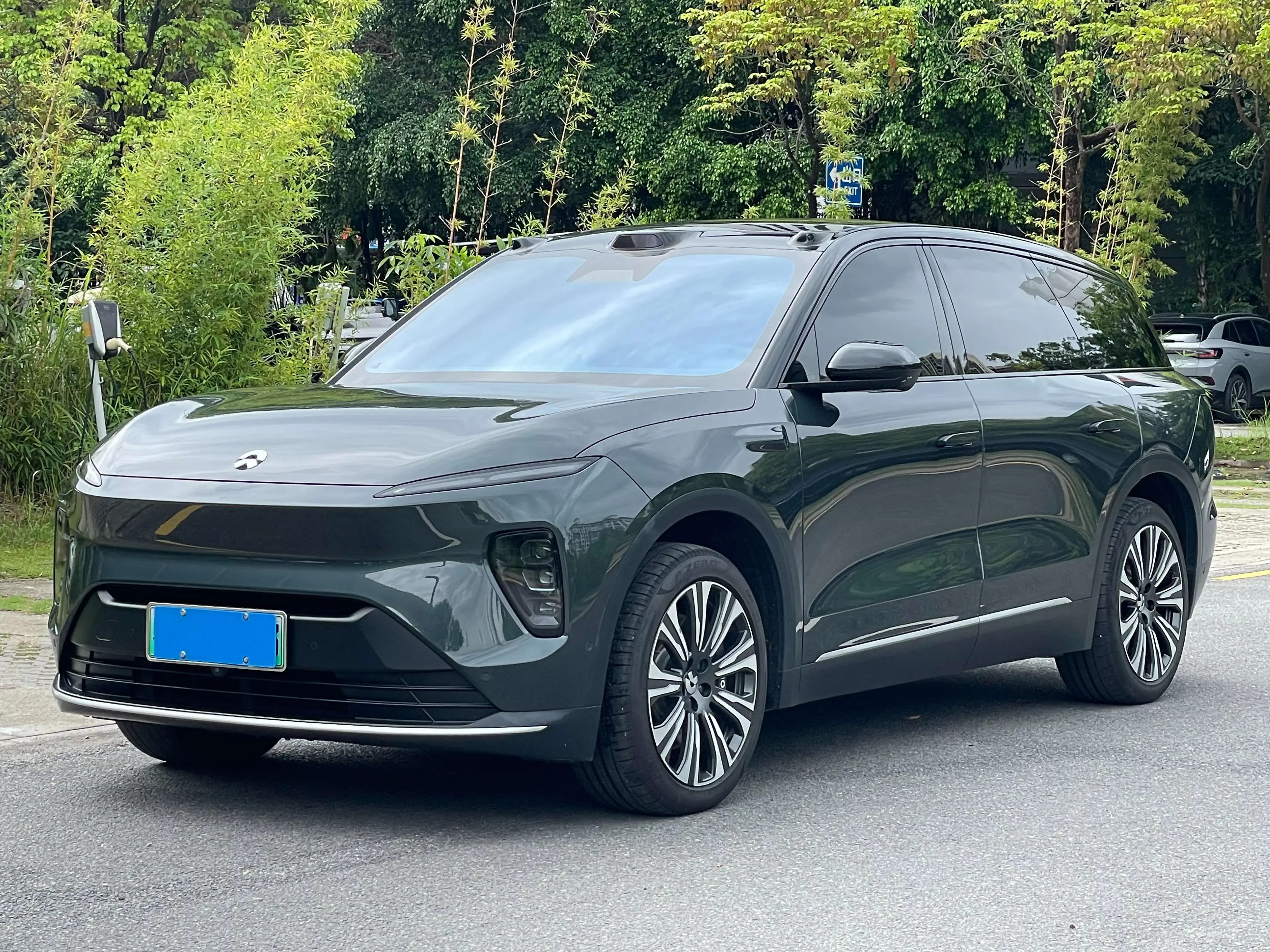 NIO ES8  из Китая