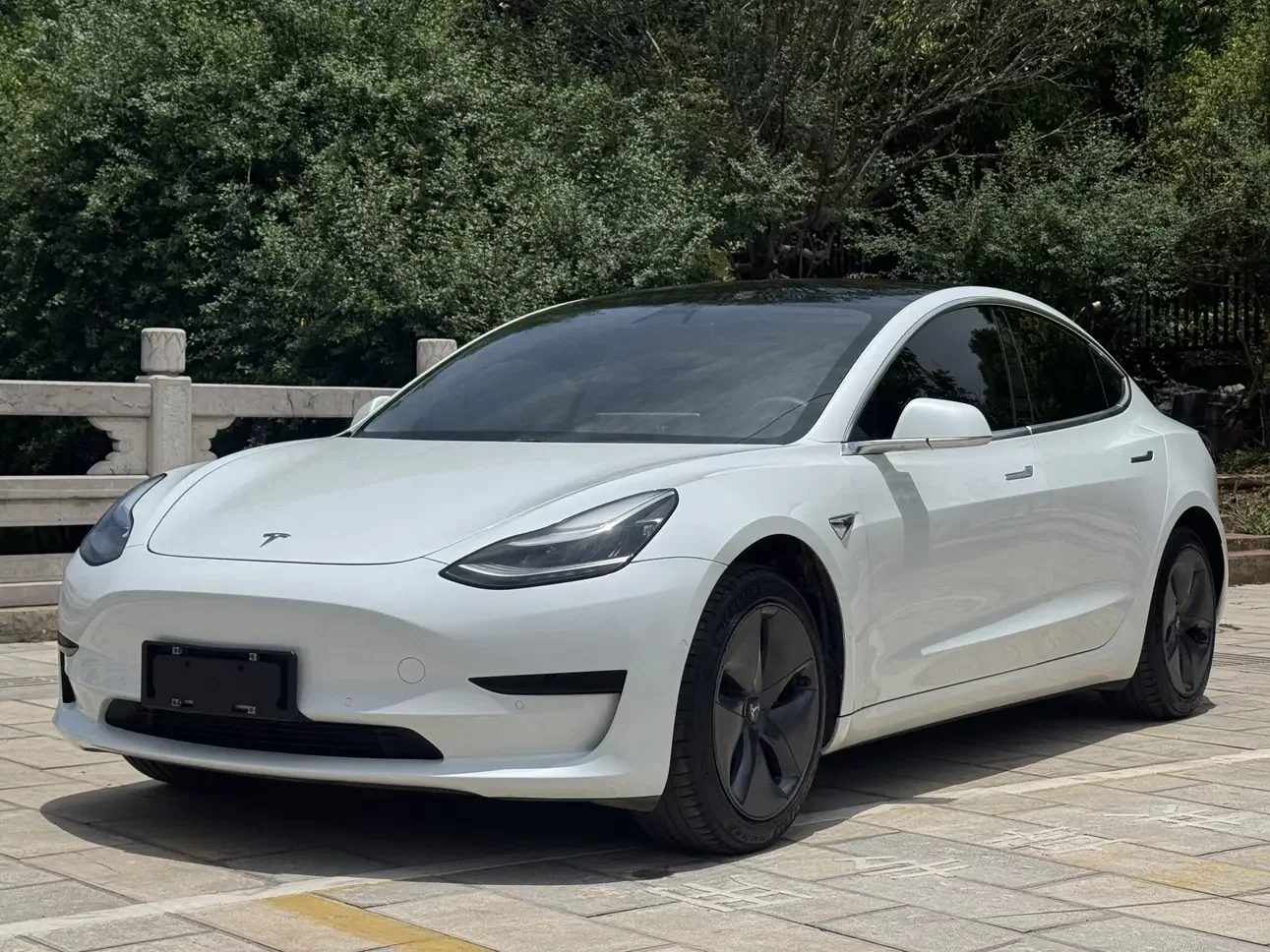 Tesla Model 3  из Китая