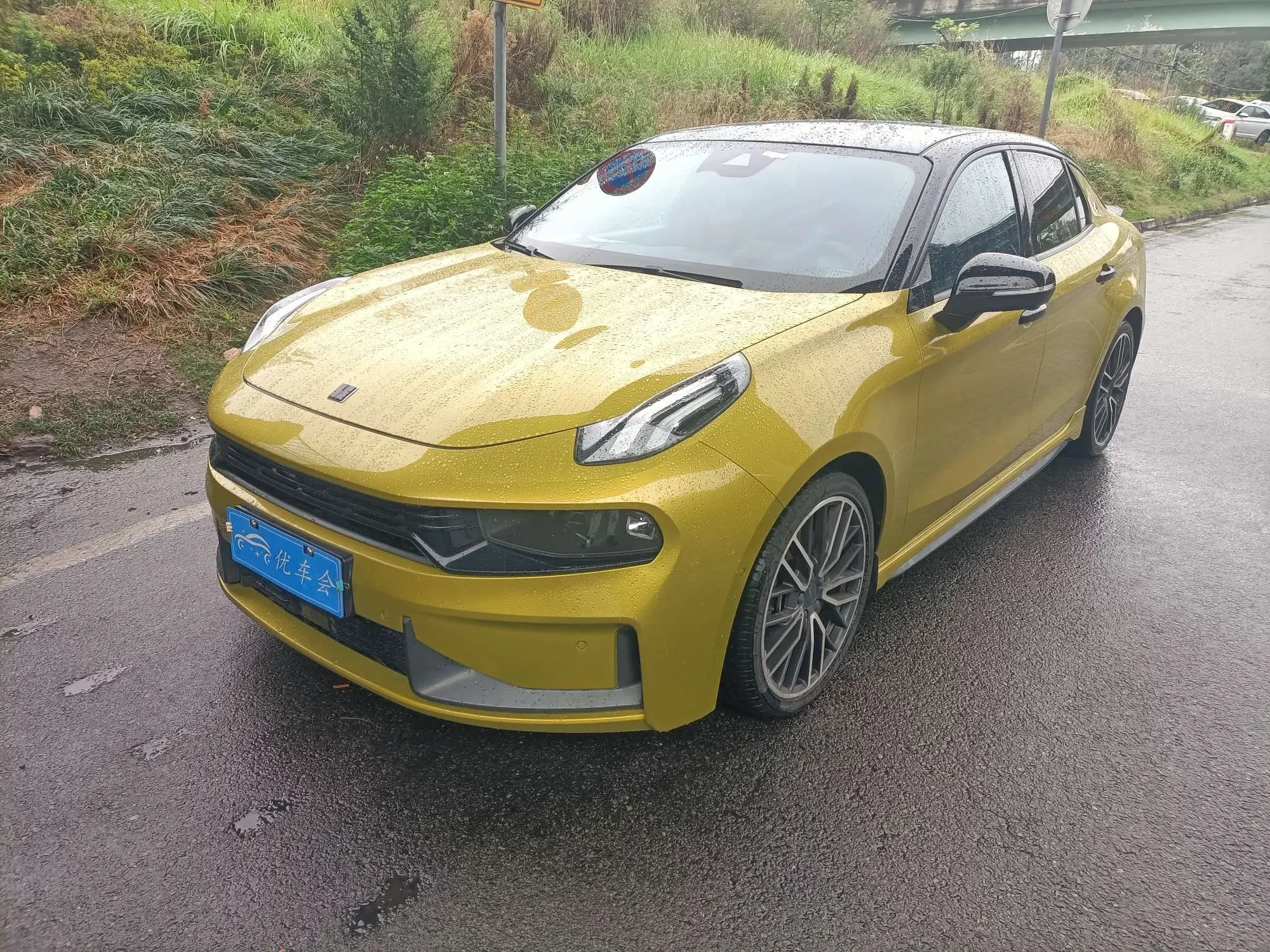 Lynk & Co 03