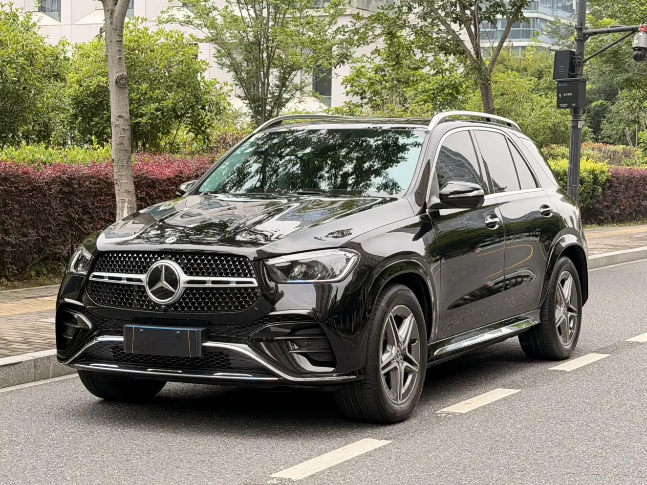 Mercedes-Benz GLE (Imported)