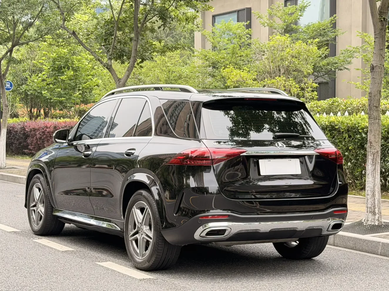 Mercedes-Benz GLE (Imported)
