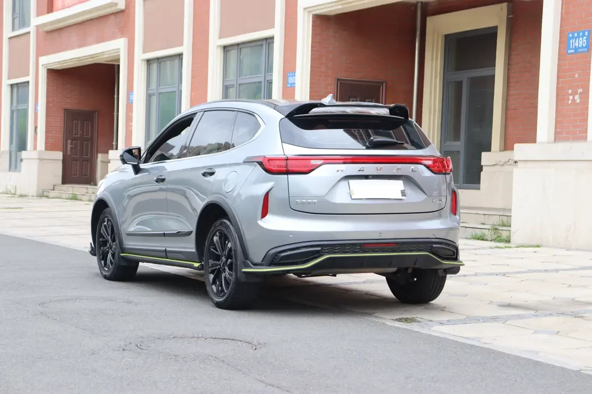 Haval Harvard Red Rabbit