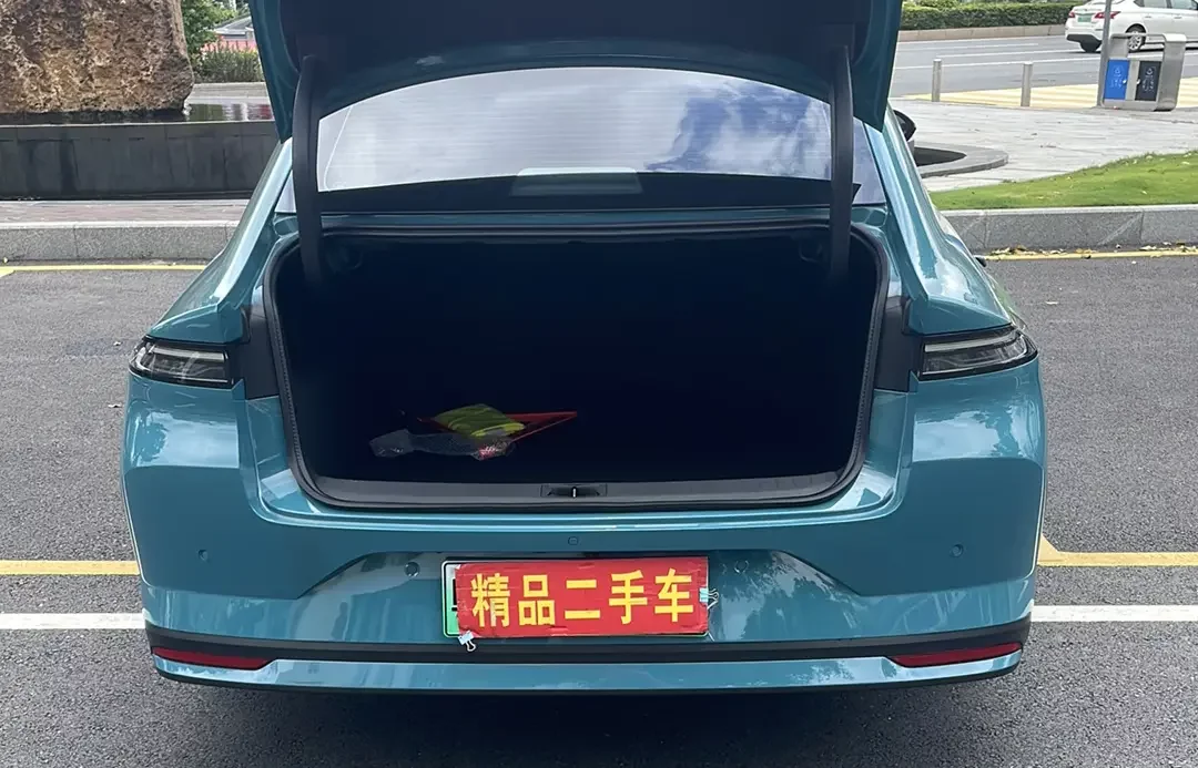 Nissan N6