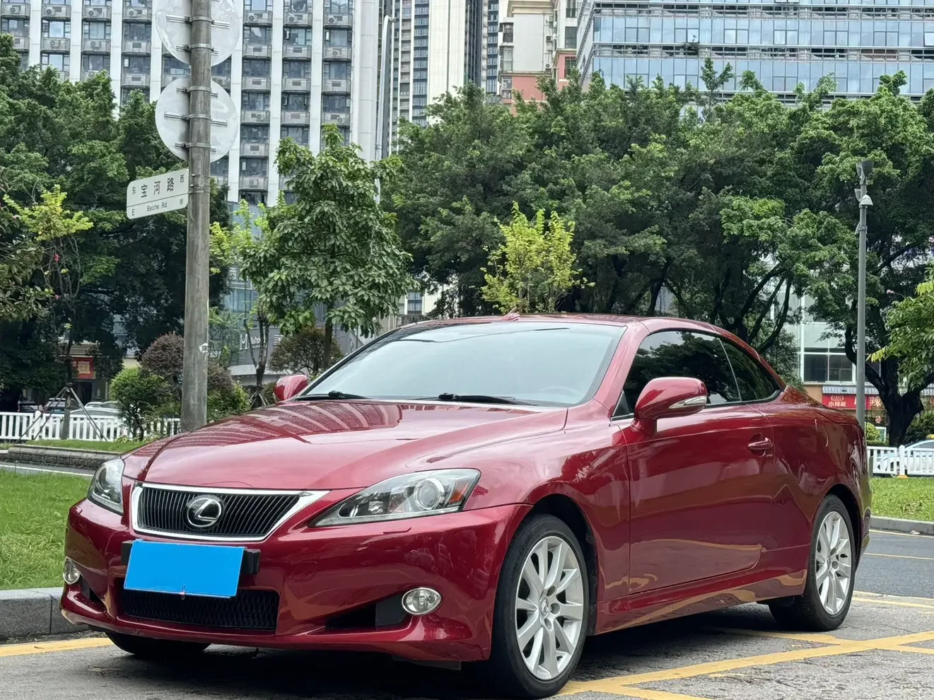 Lexus IS