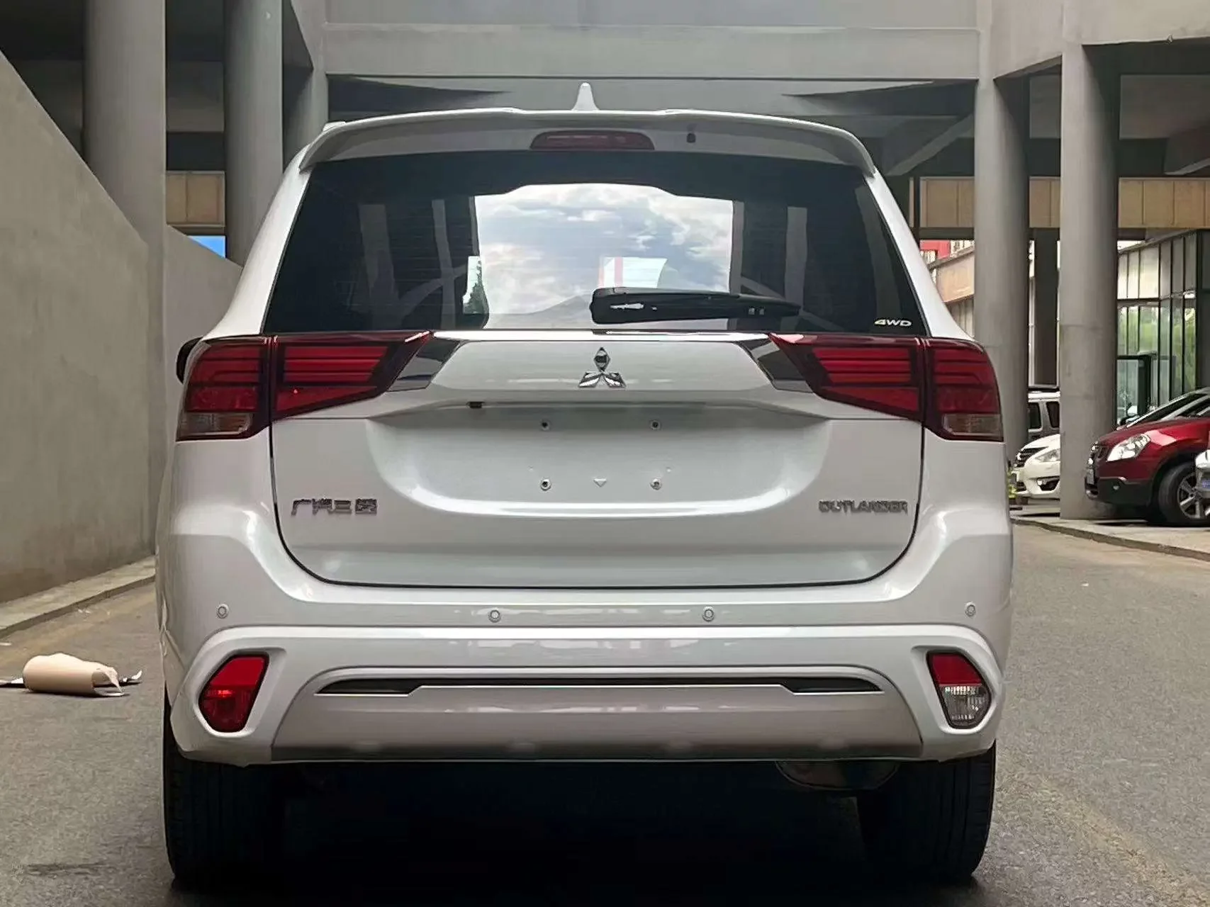 Mitsubishi Outlander