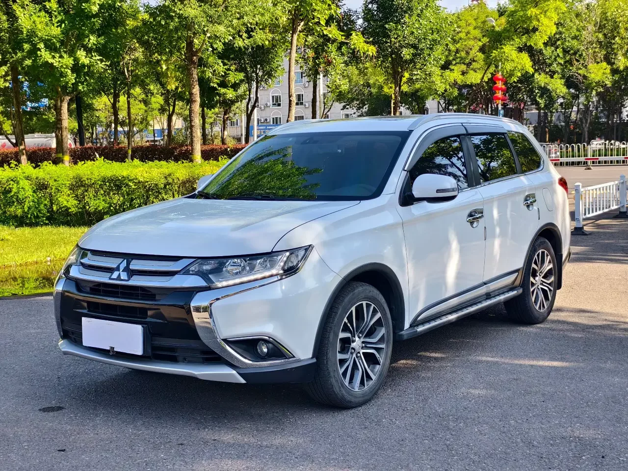 Mitsubishi Outlander  из Китая