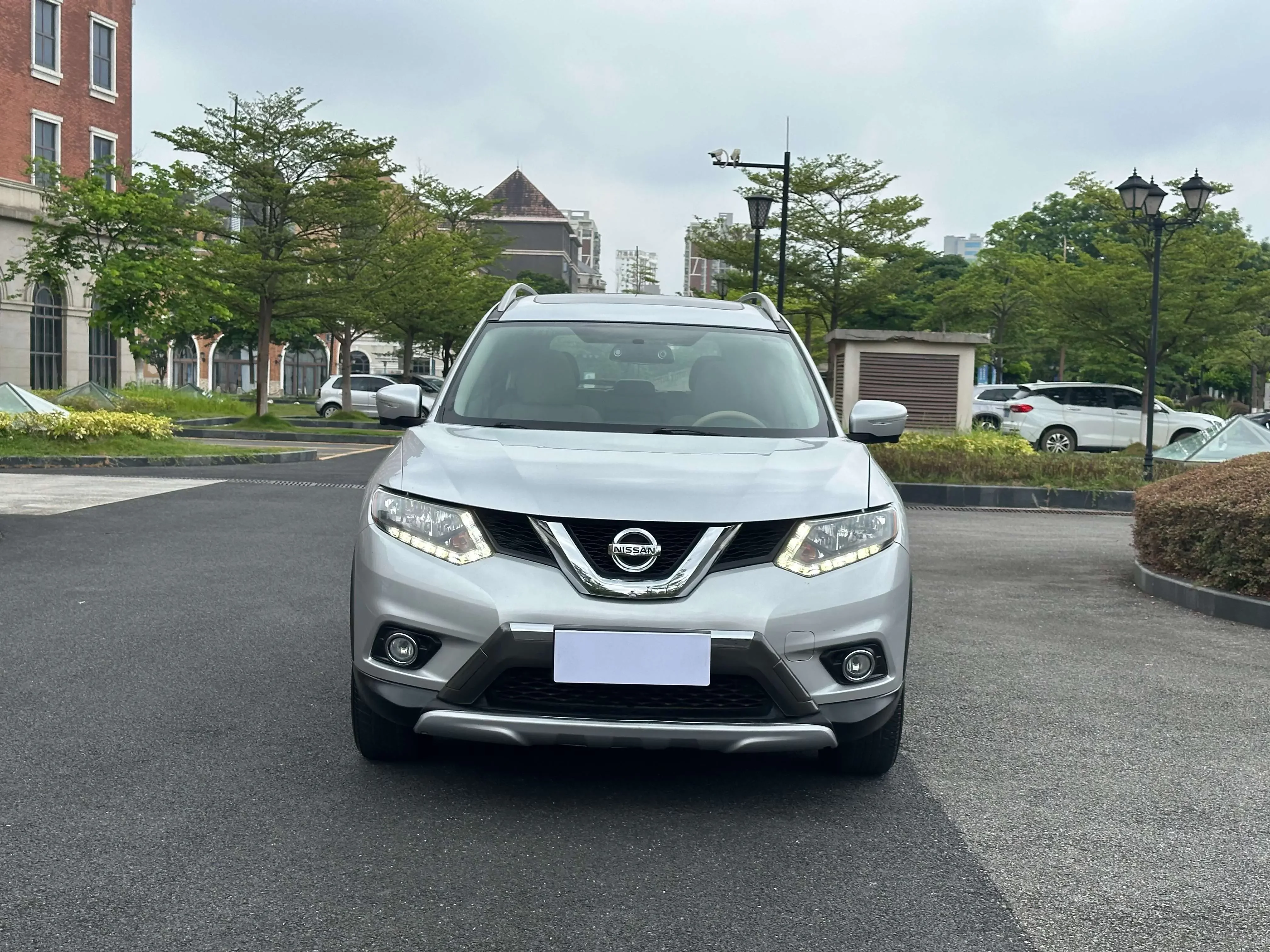 Nissan X-Trail (Qijun)  из Китая