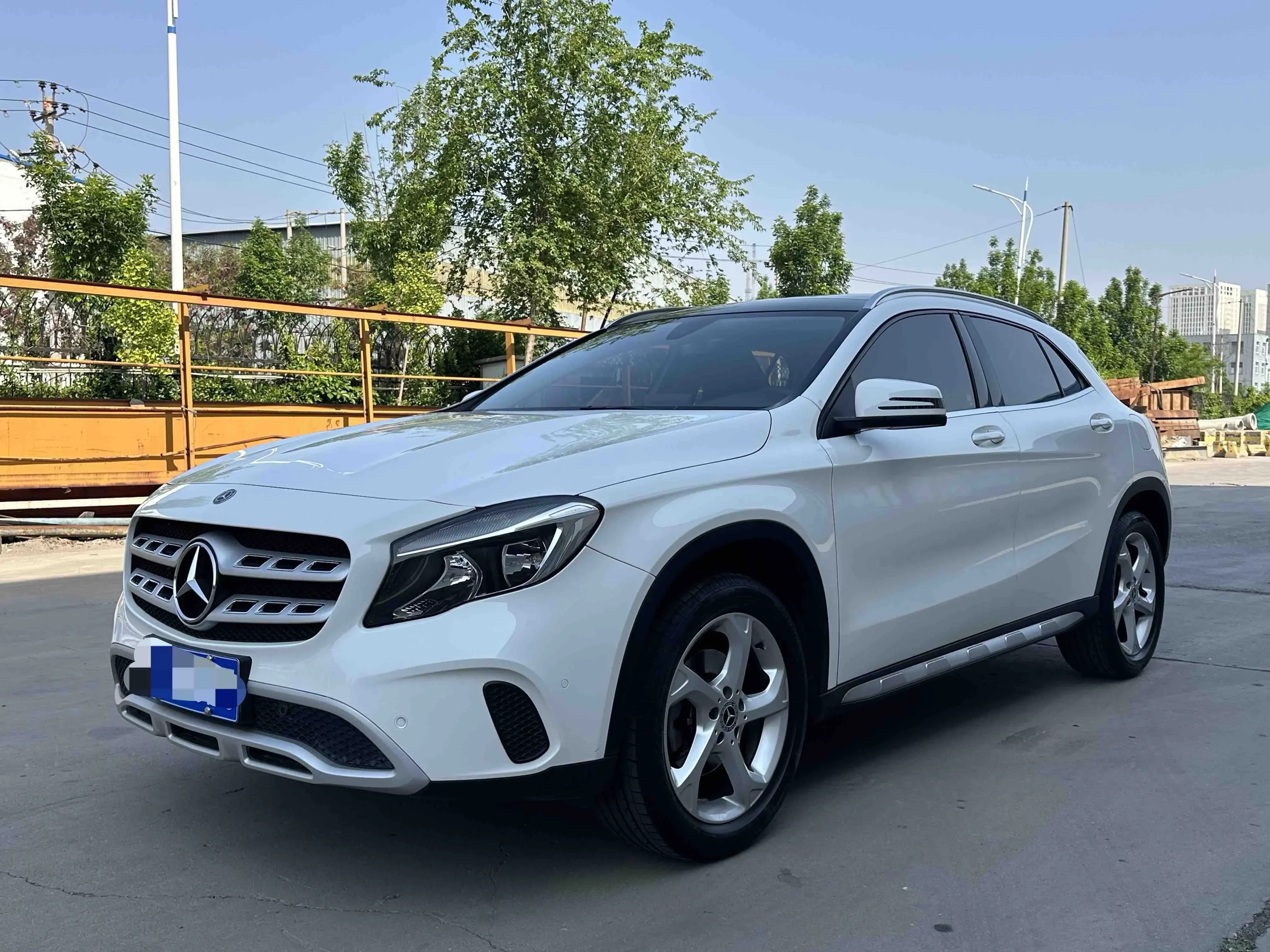 Mercedes-Benz GLA