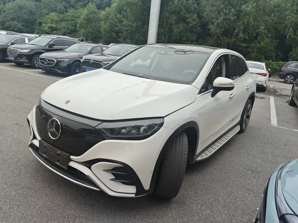 Mercedes-Benz EQE SUV