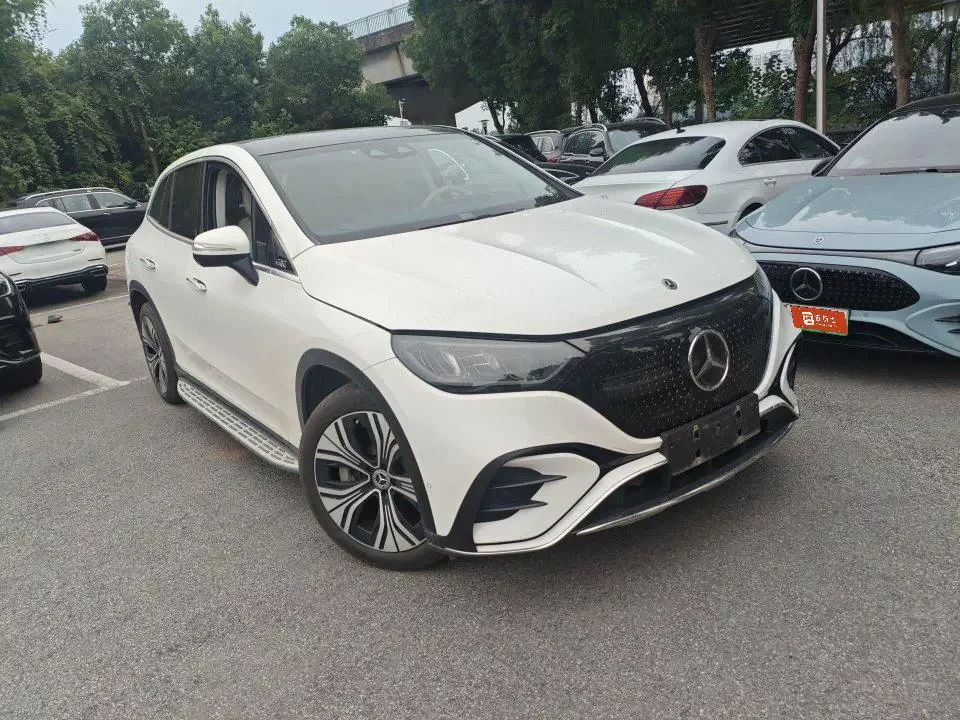Mercedes-Benz EQE SUV