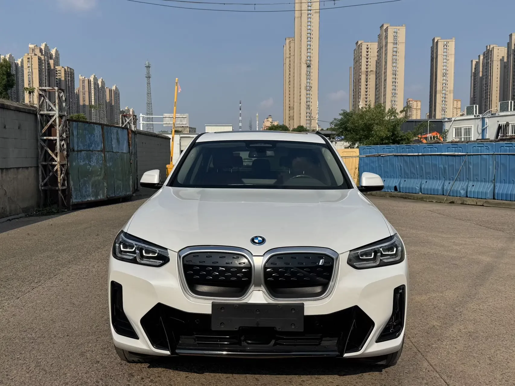 BMW iX3