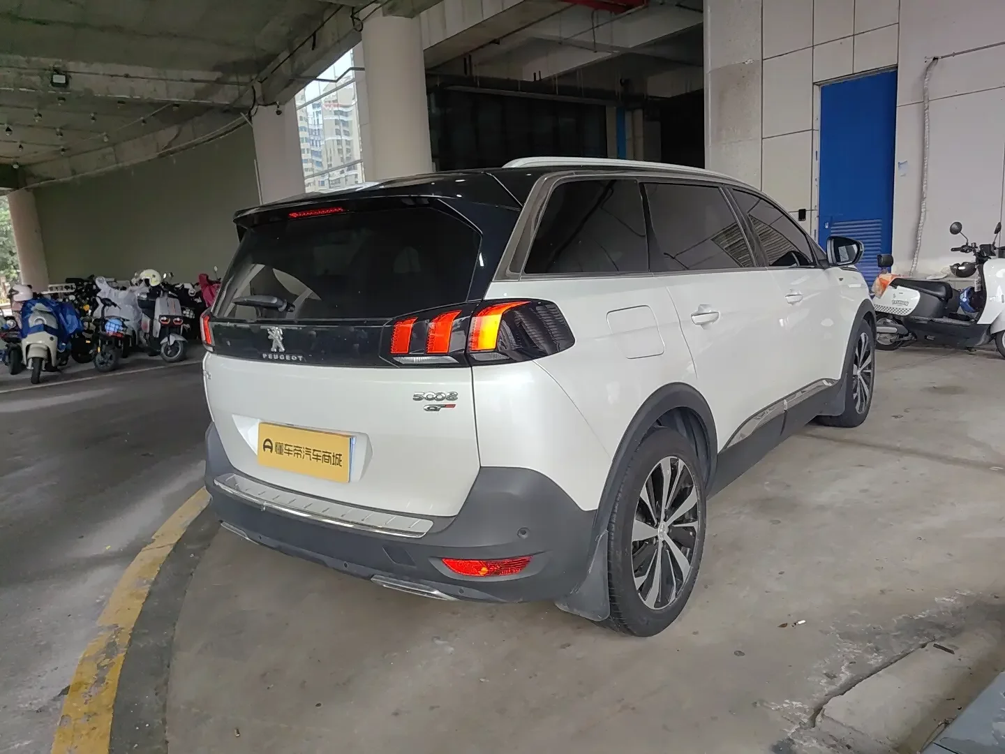 Peugeot 5008