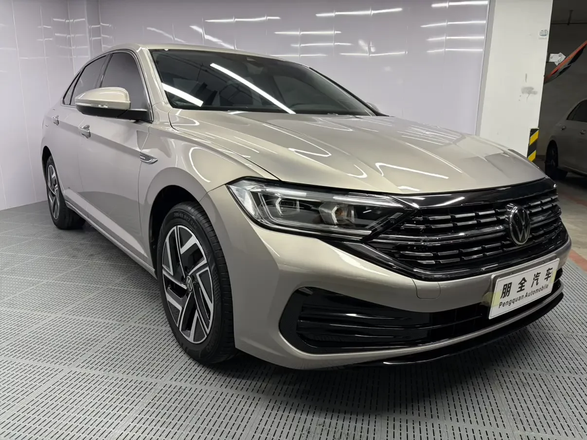 Volkswagen Sagitar