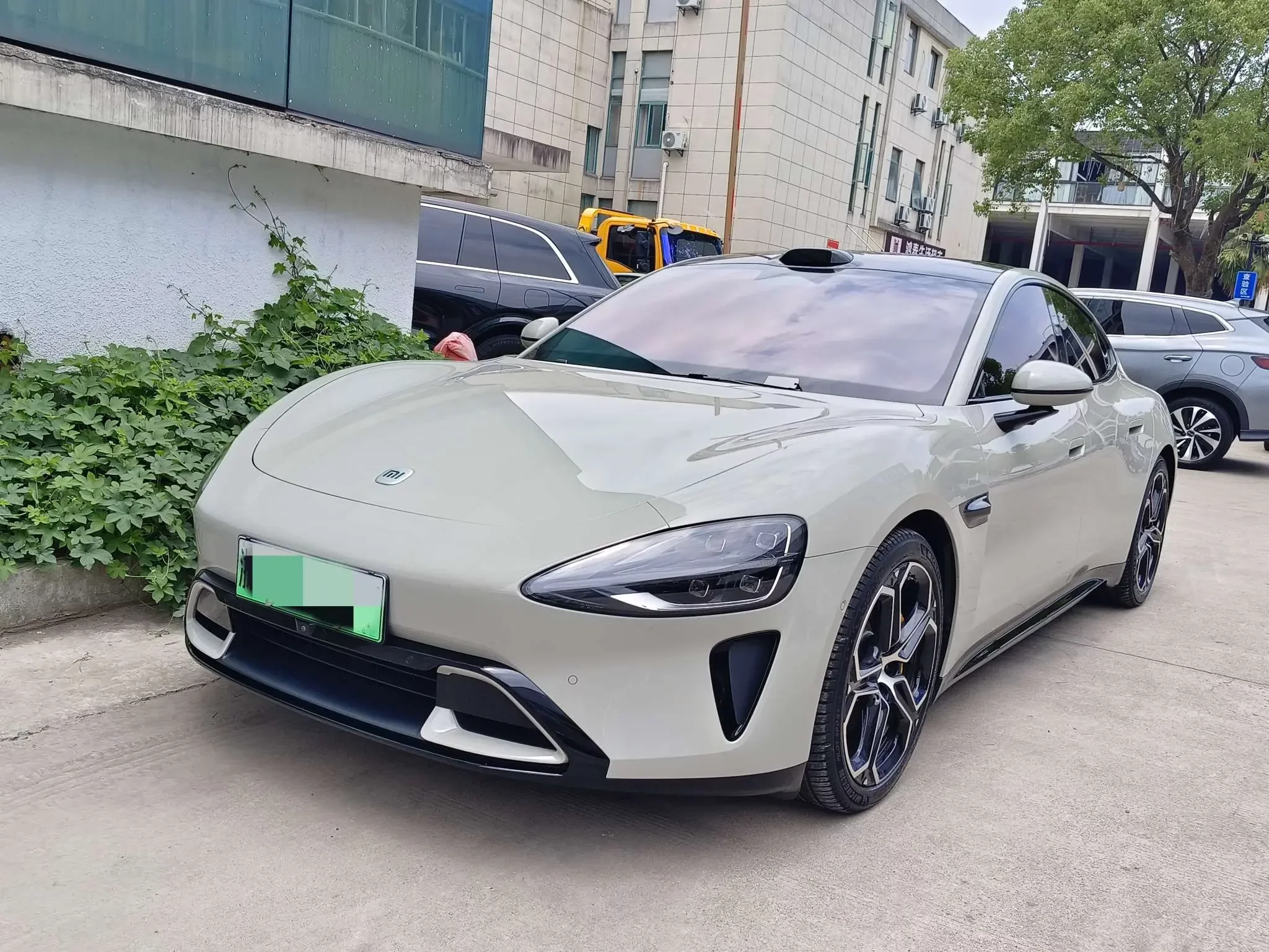 Xiaomi car Xiaomi SU7  из Китая