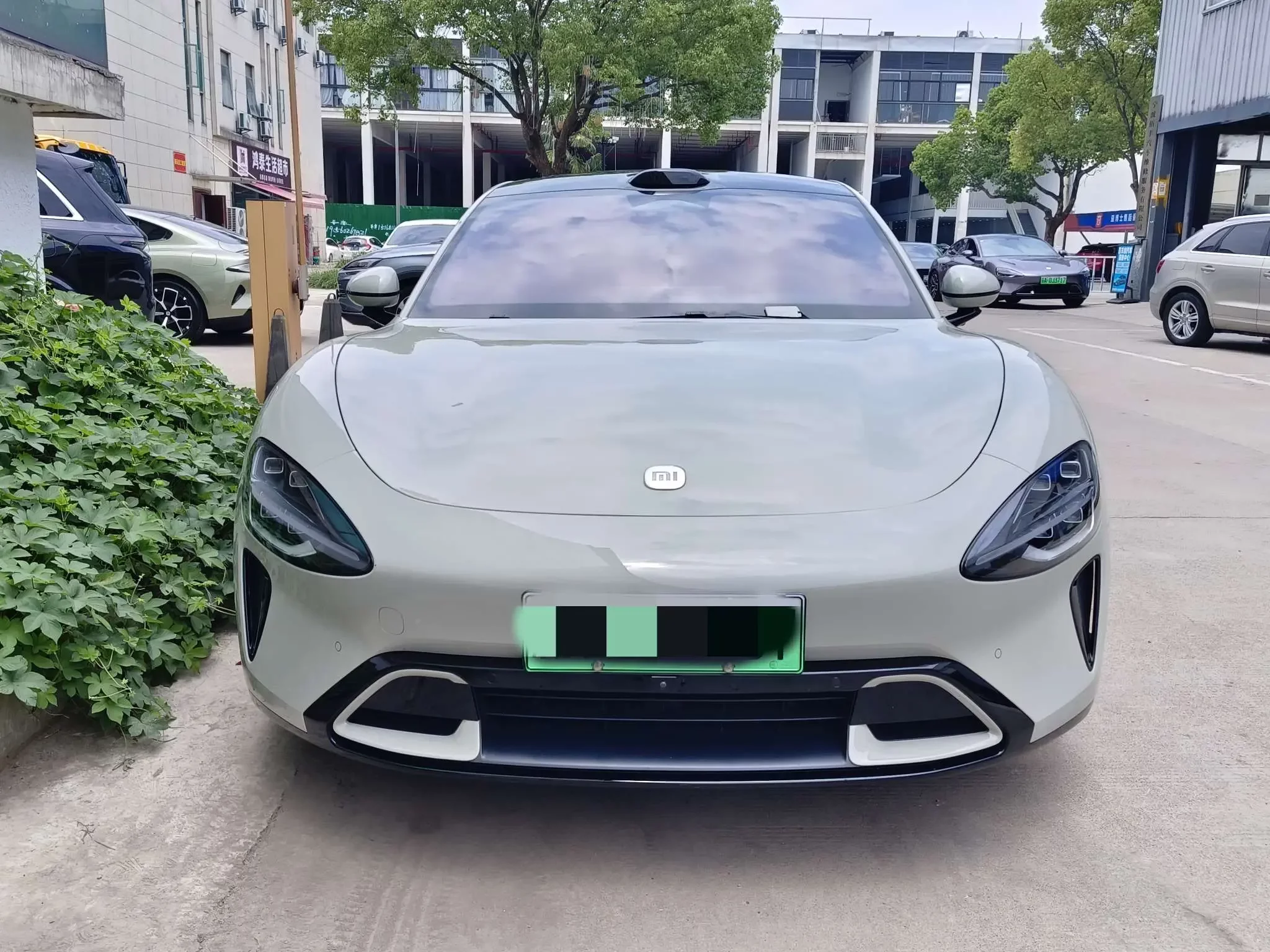 Xiaomi car Xiaomi SU7  из Китая