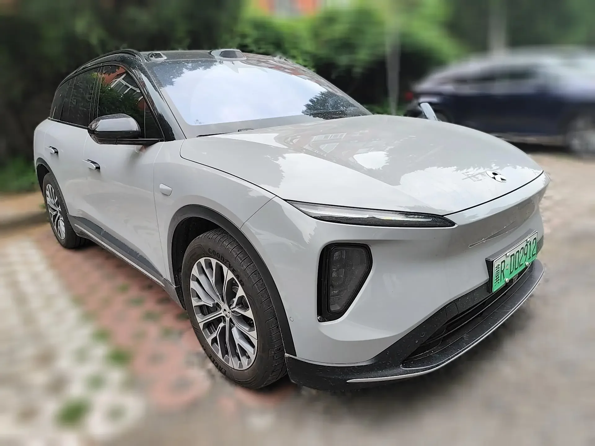 NIO ES6