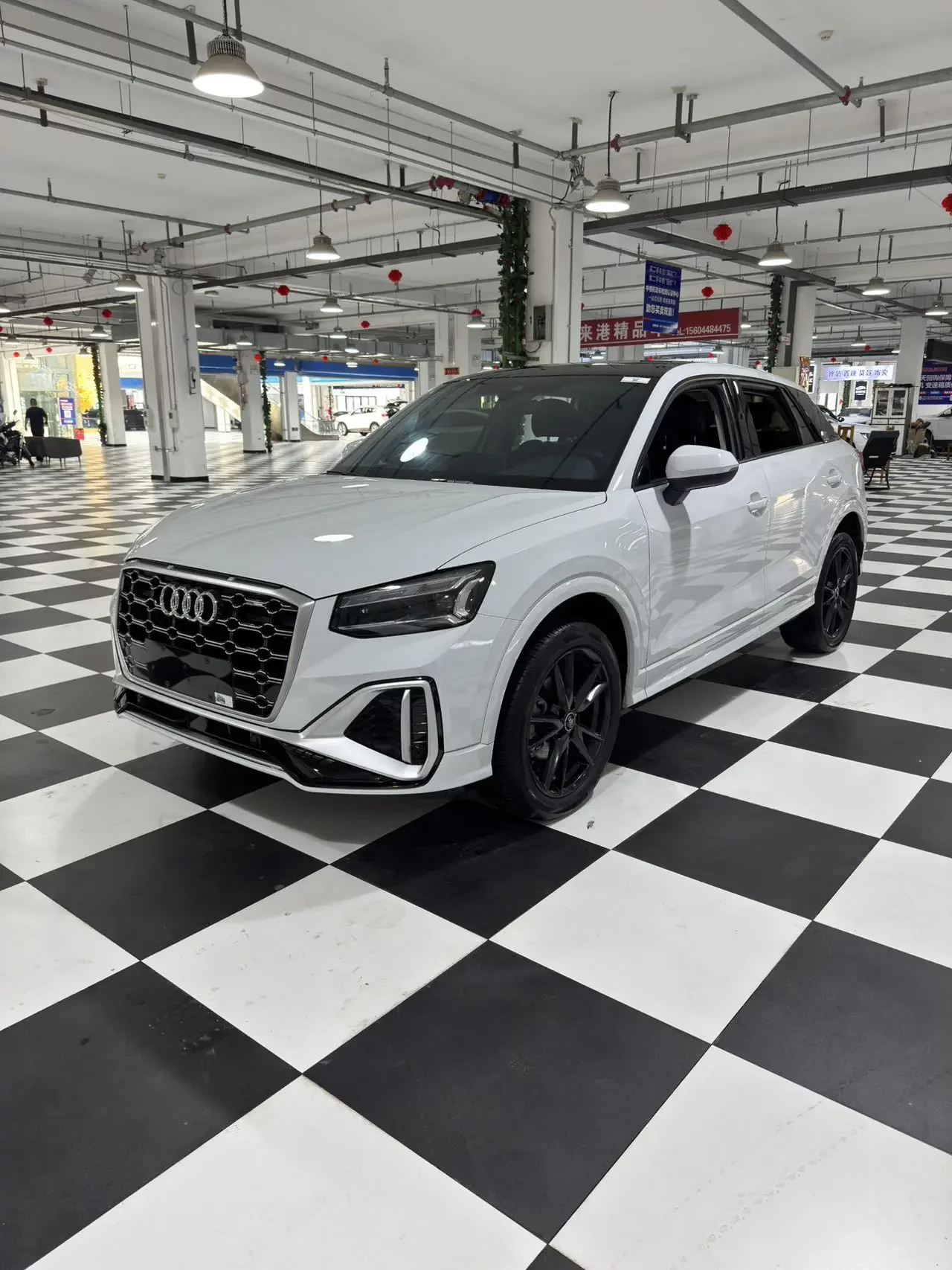 Audi Q2L