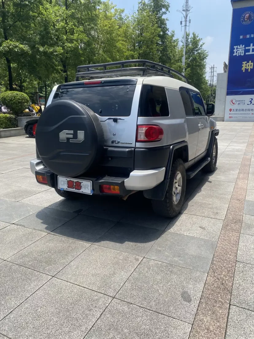 Toyota FJ Cruiser