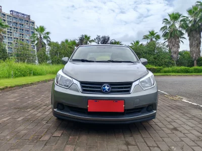 Venucia D50