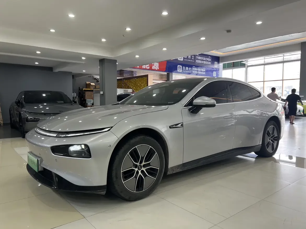 Xpeng P7