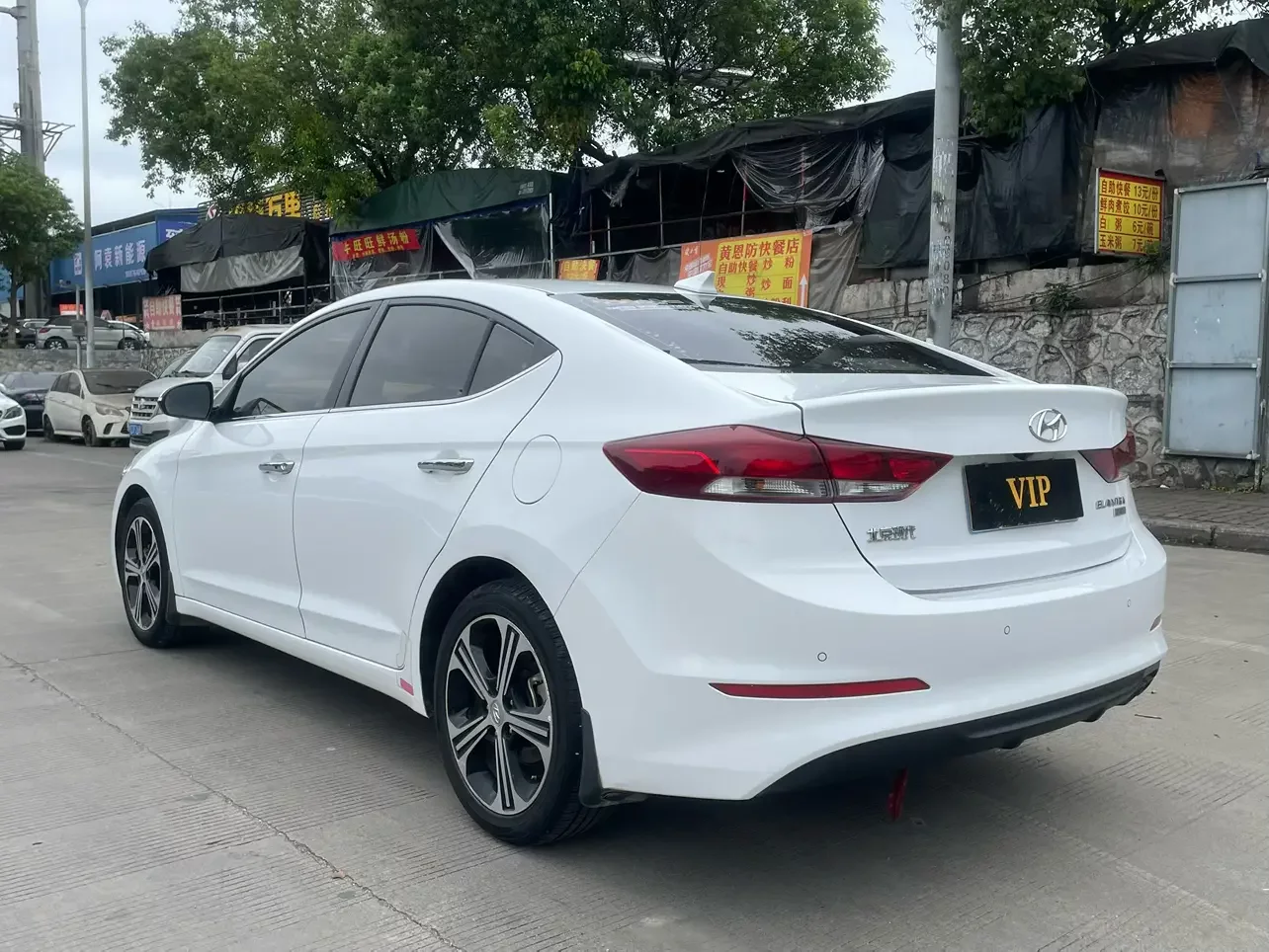 Hyundai lead