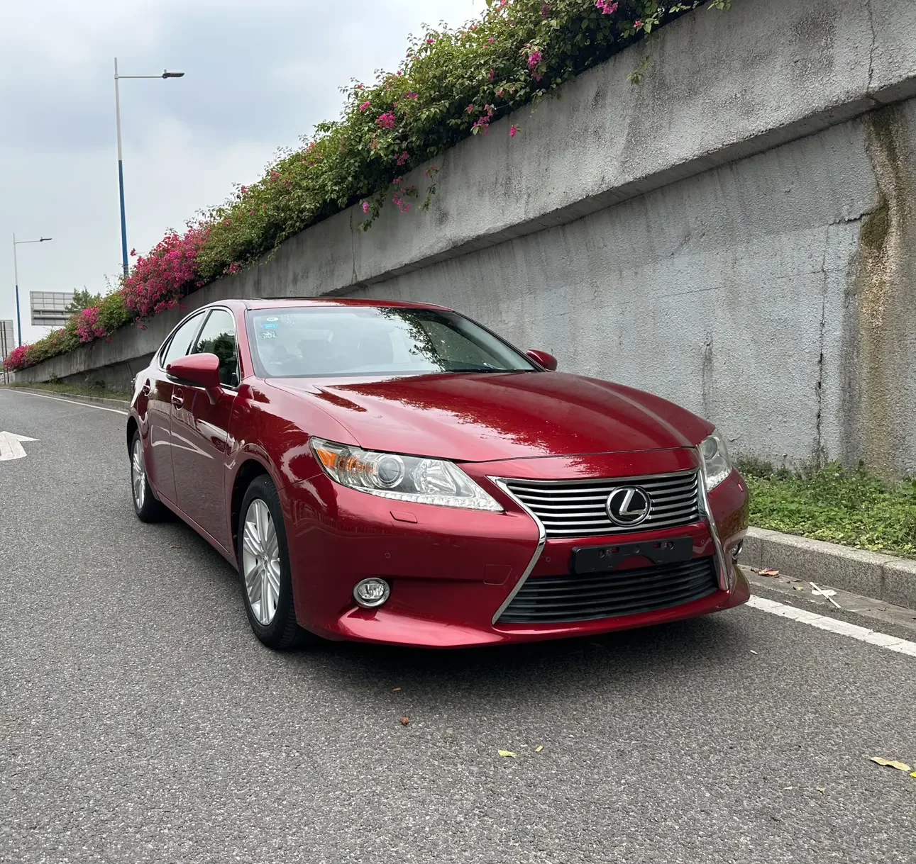 Lexus ES