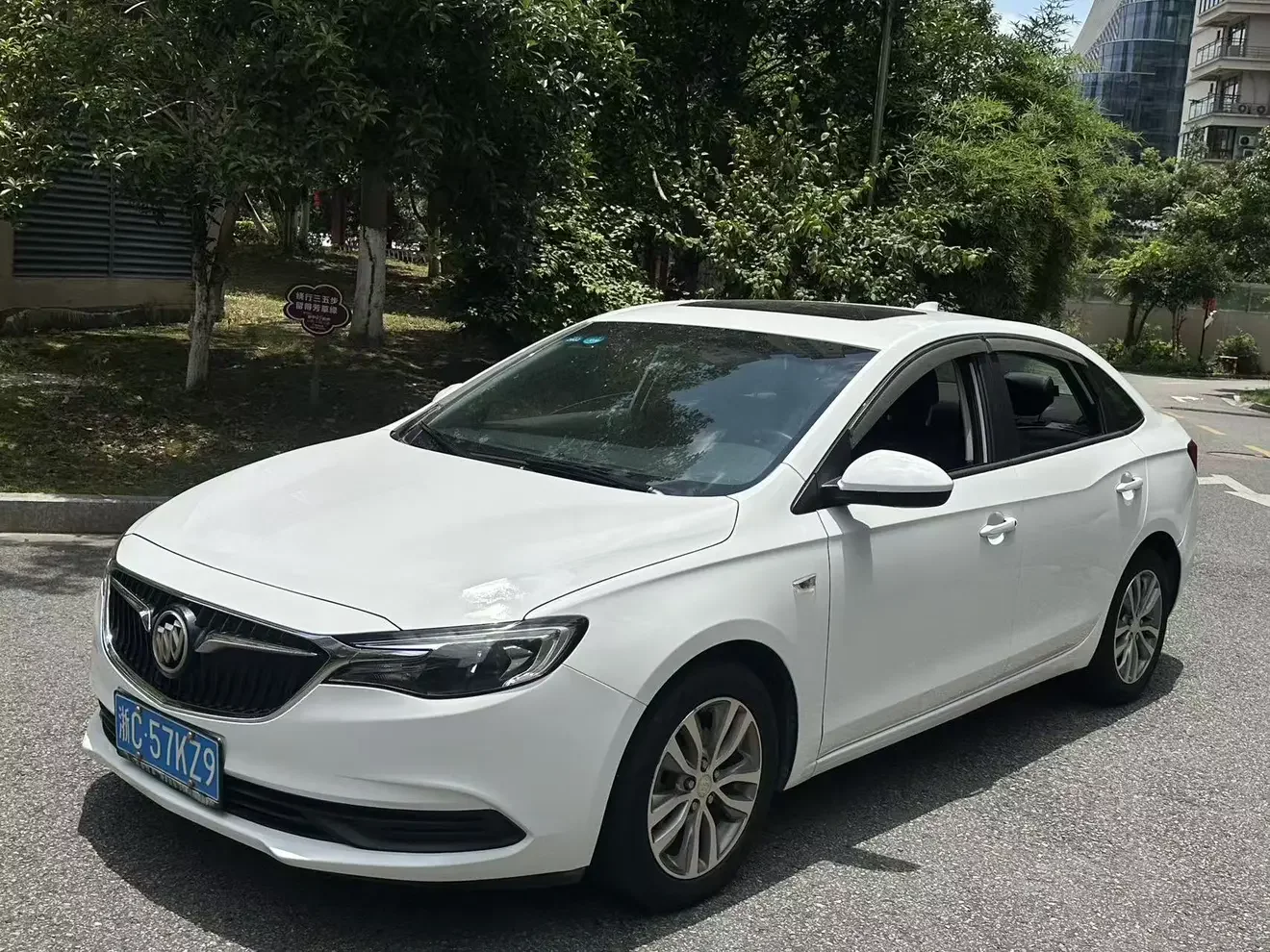 Buick Yinglang