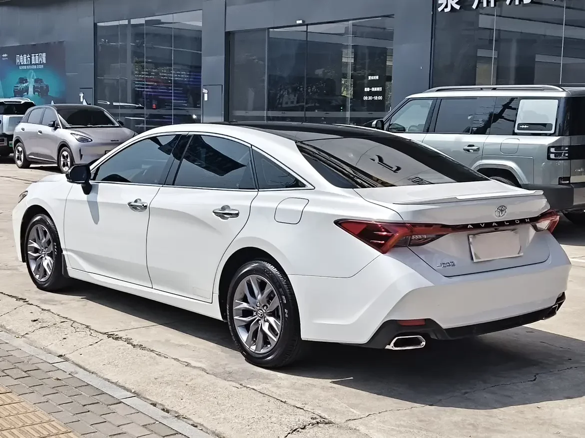 Toyota Avalon
