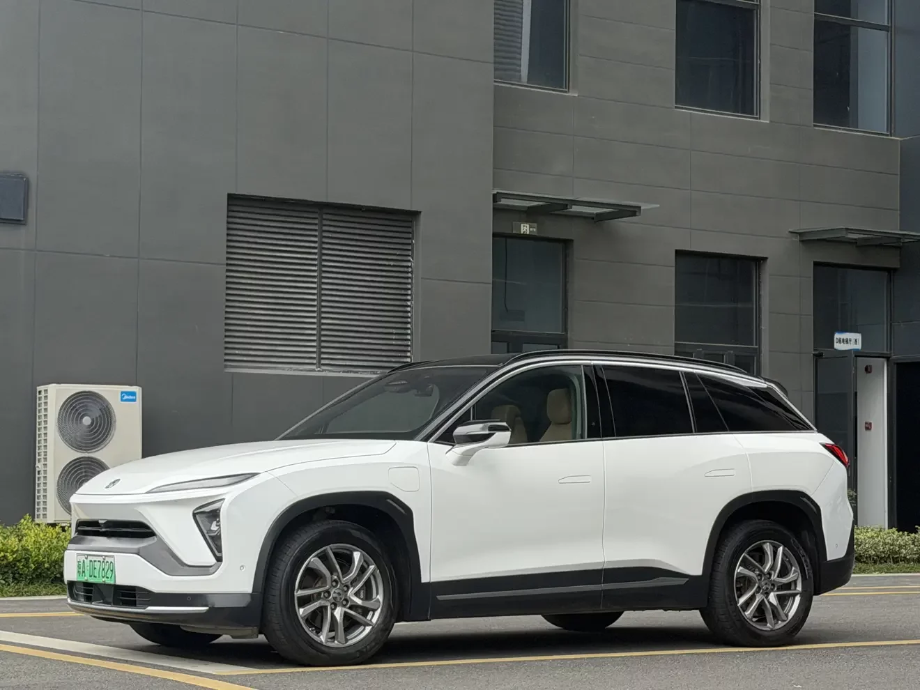 NIO ES6  из Китая