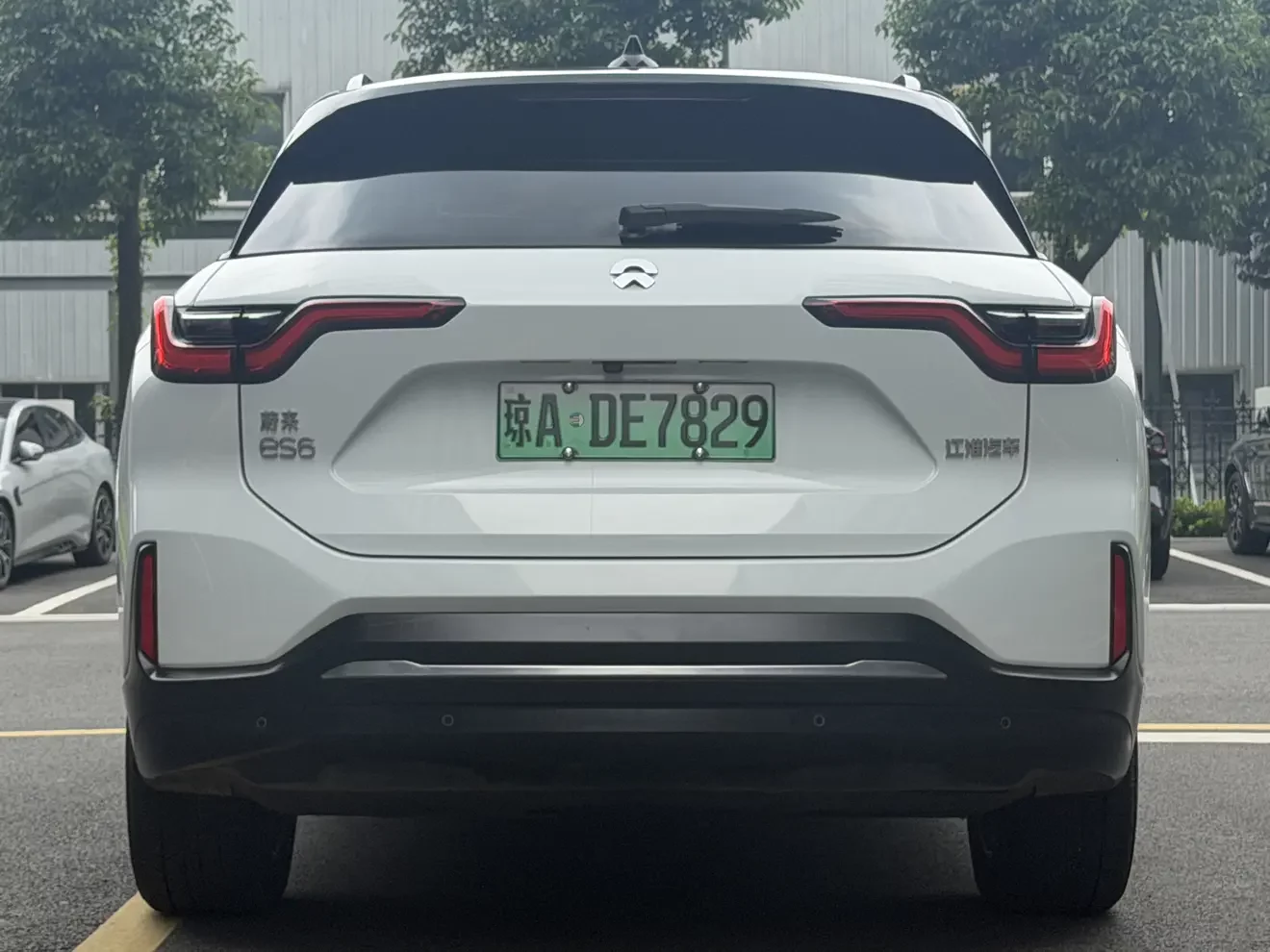 NIO ES6