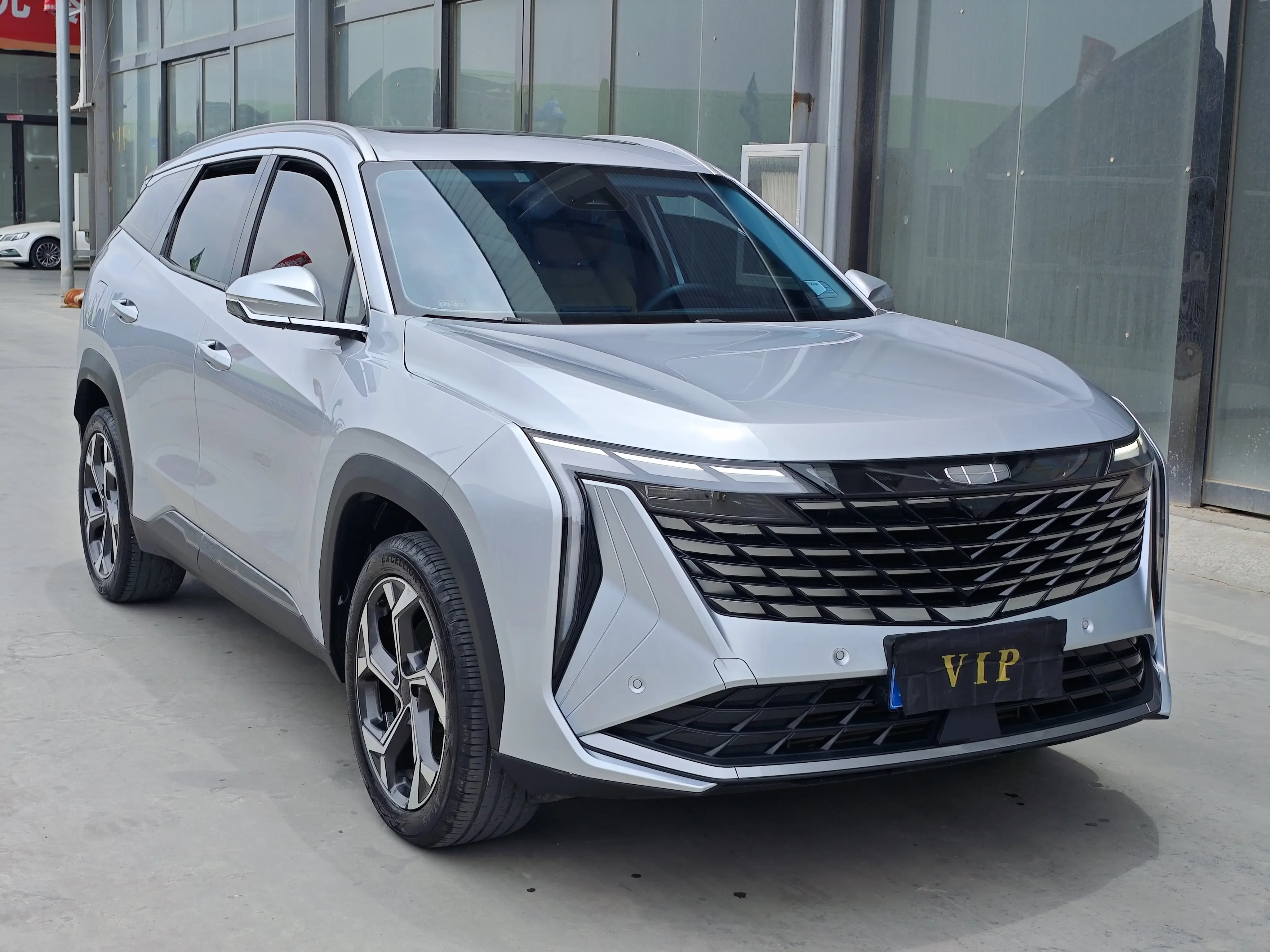 Geely Atlas L
