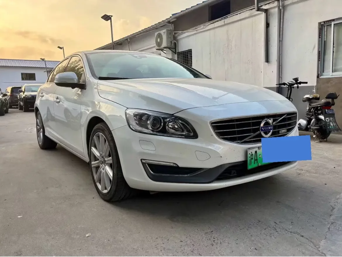 Volvo S60 PHEV