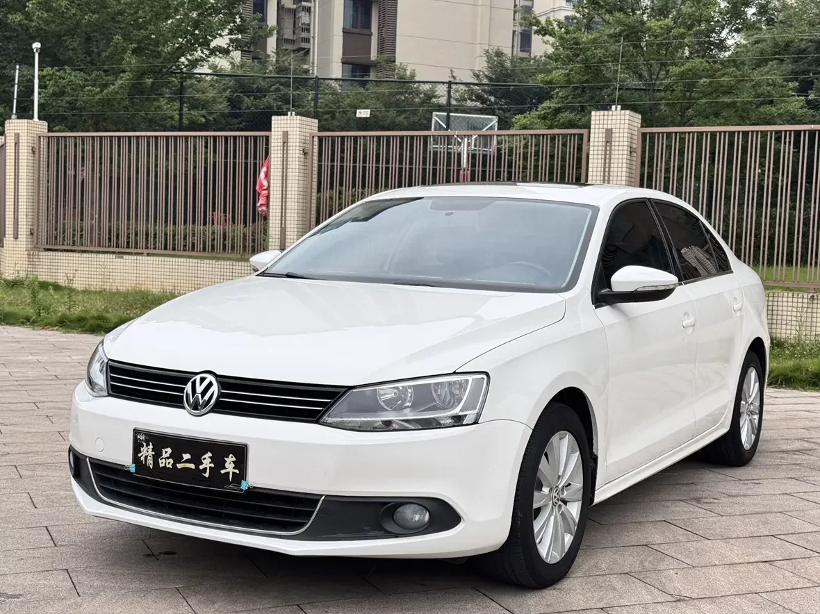 Volkswagen Sagitar